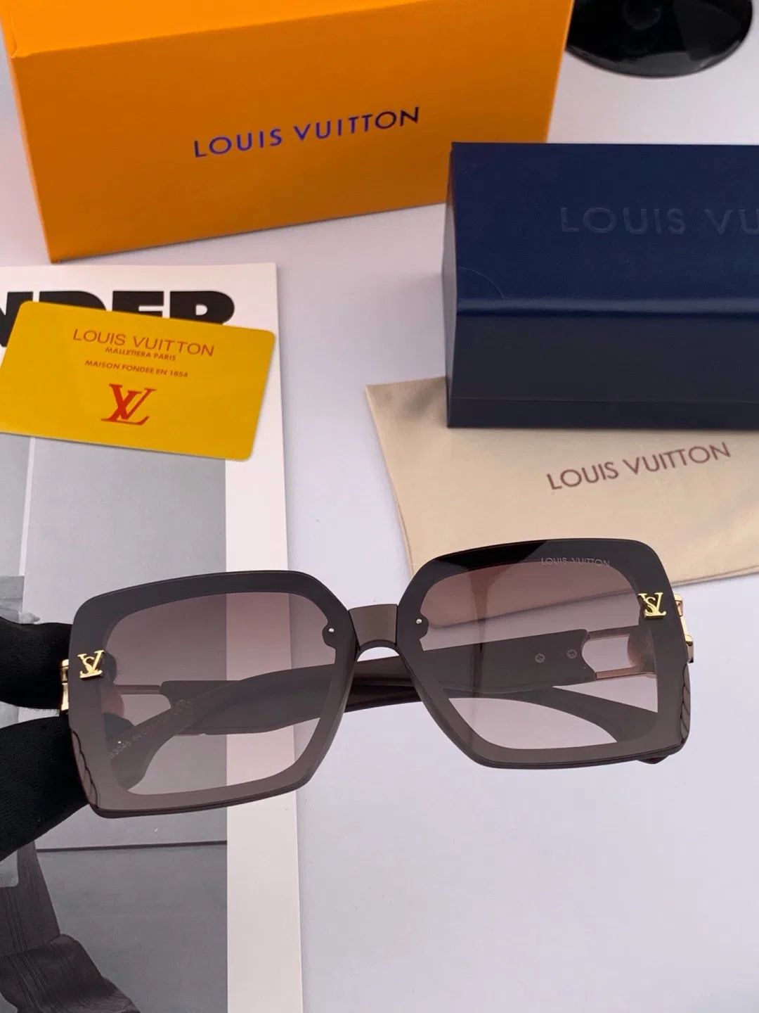 LV 27FW QVUSQNN 247 선글라스 3