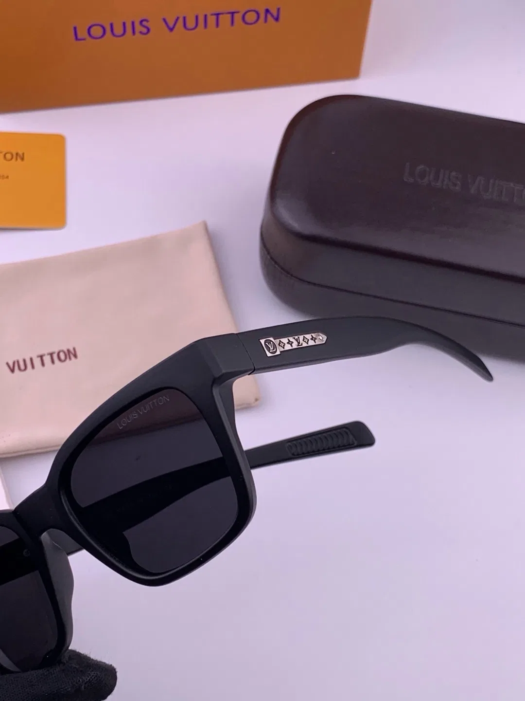 LV 27FW QVUSQNN 253 선글라스 6