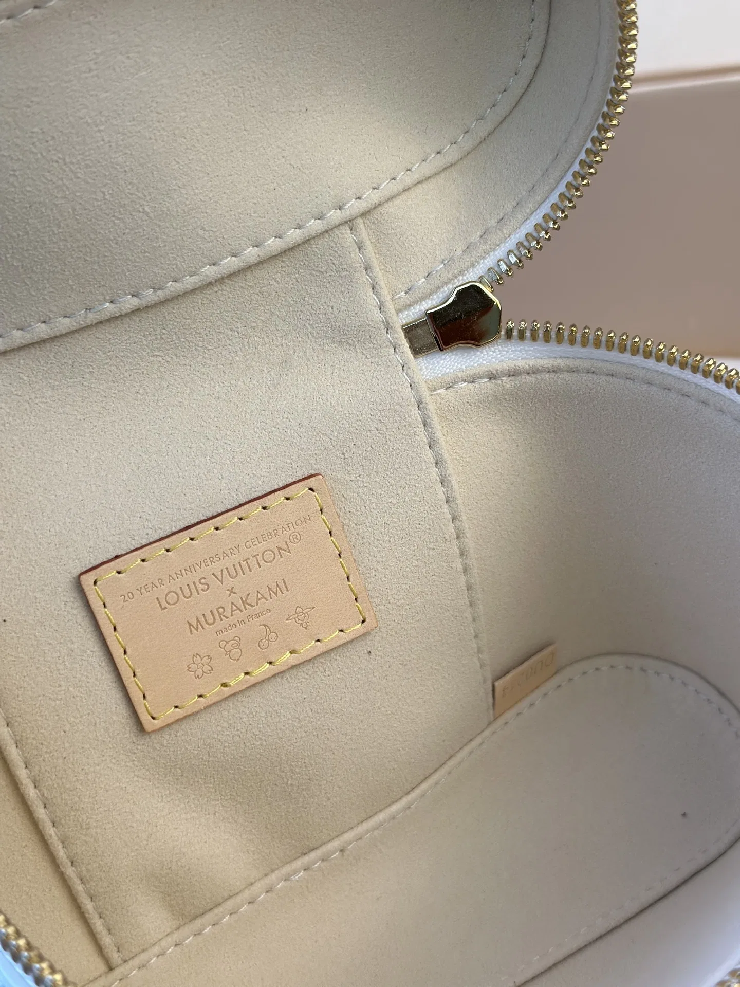 LV 27FW VCICDVH 003 미니토트백 6