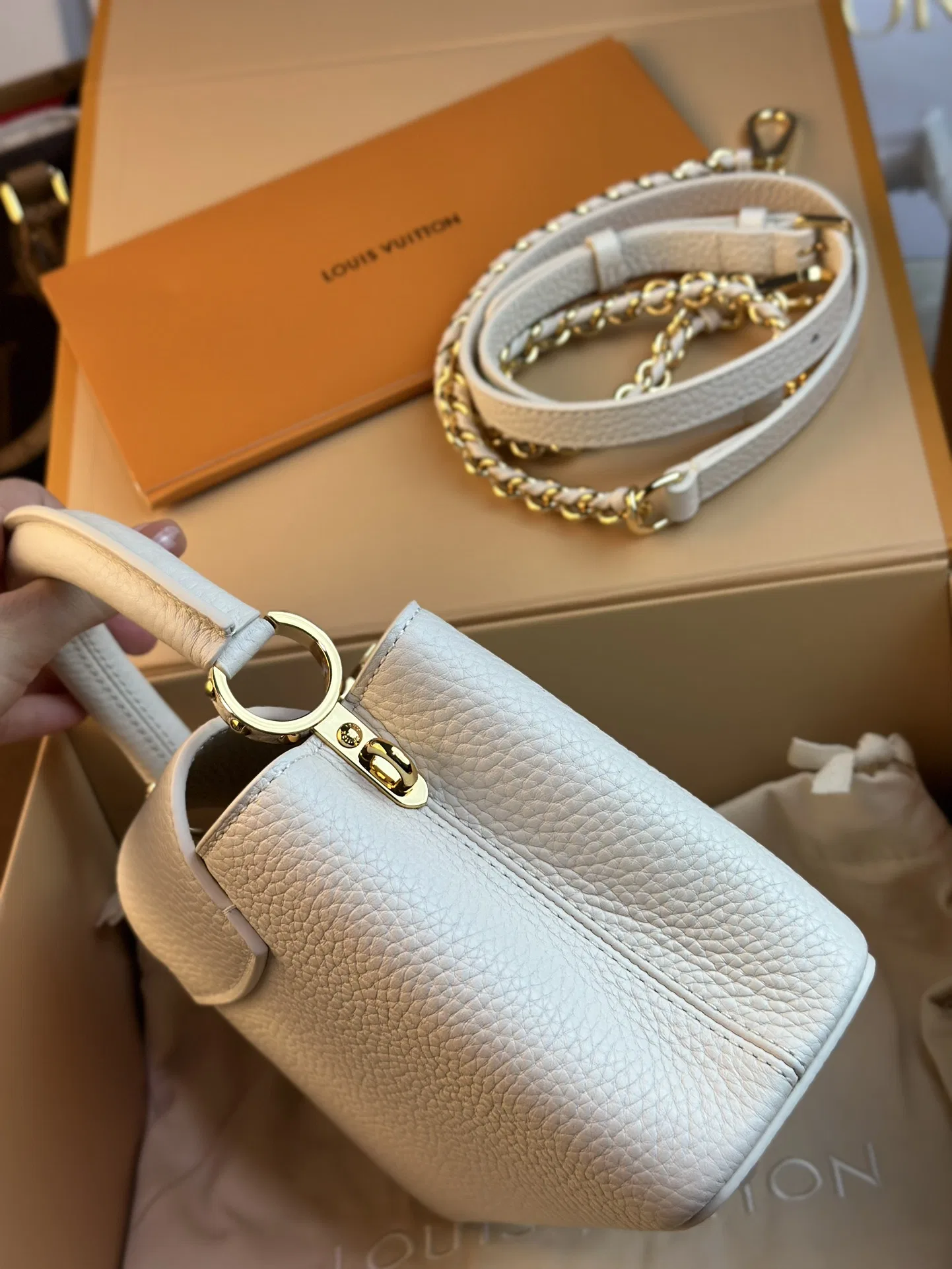 LV 27FW VCICDVH 007 토트백 3