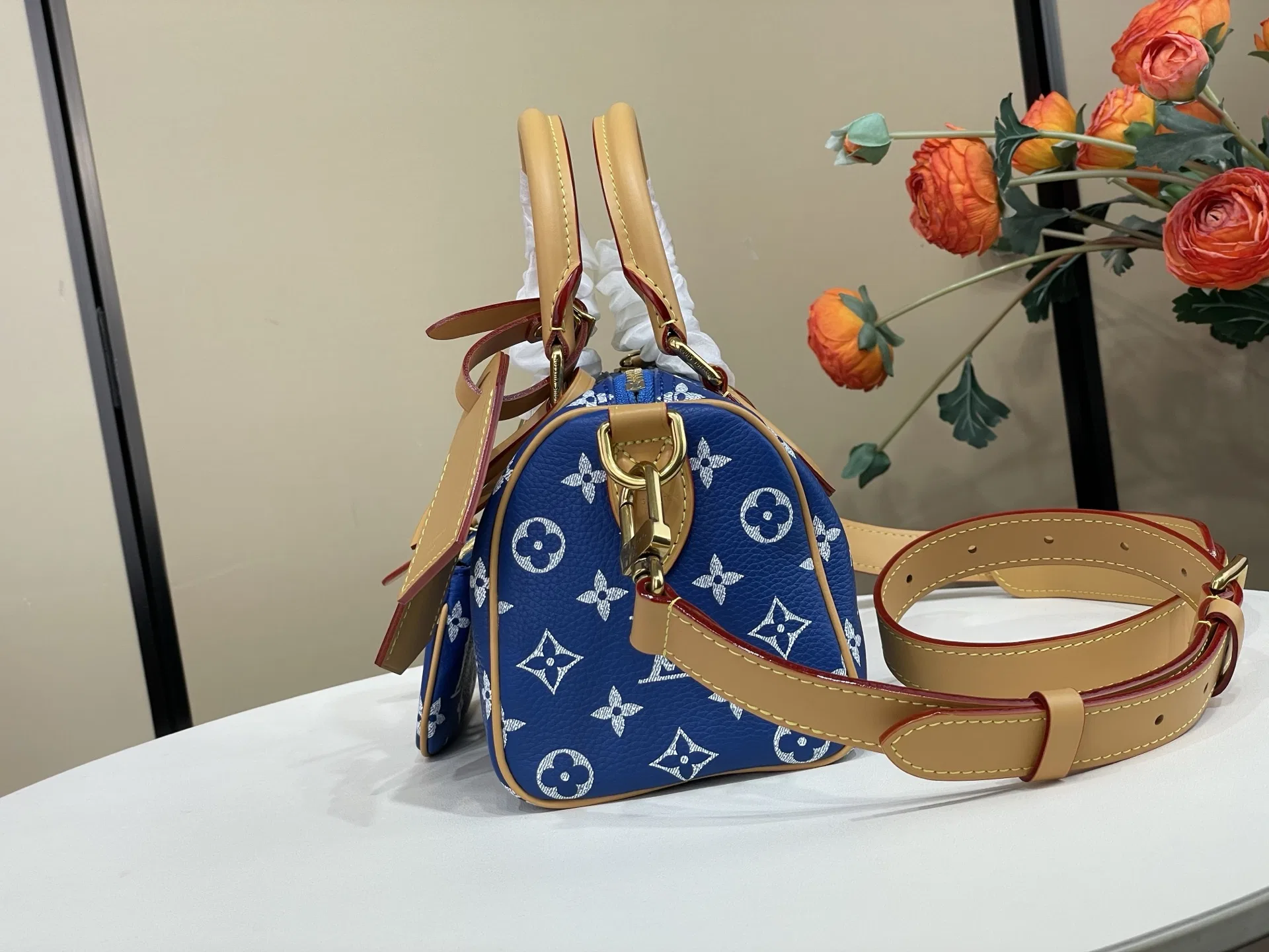 LV 27FW VCICDVH 008 토트백 3
