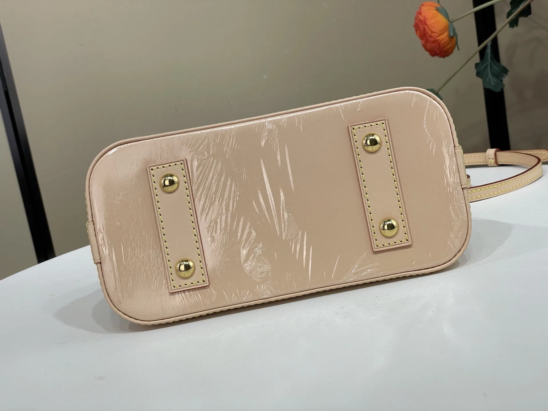 LV 27FW VCICDVH 025 토트백 4