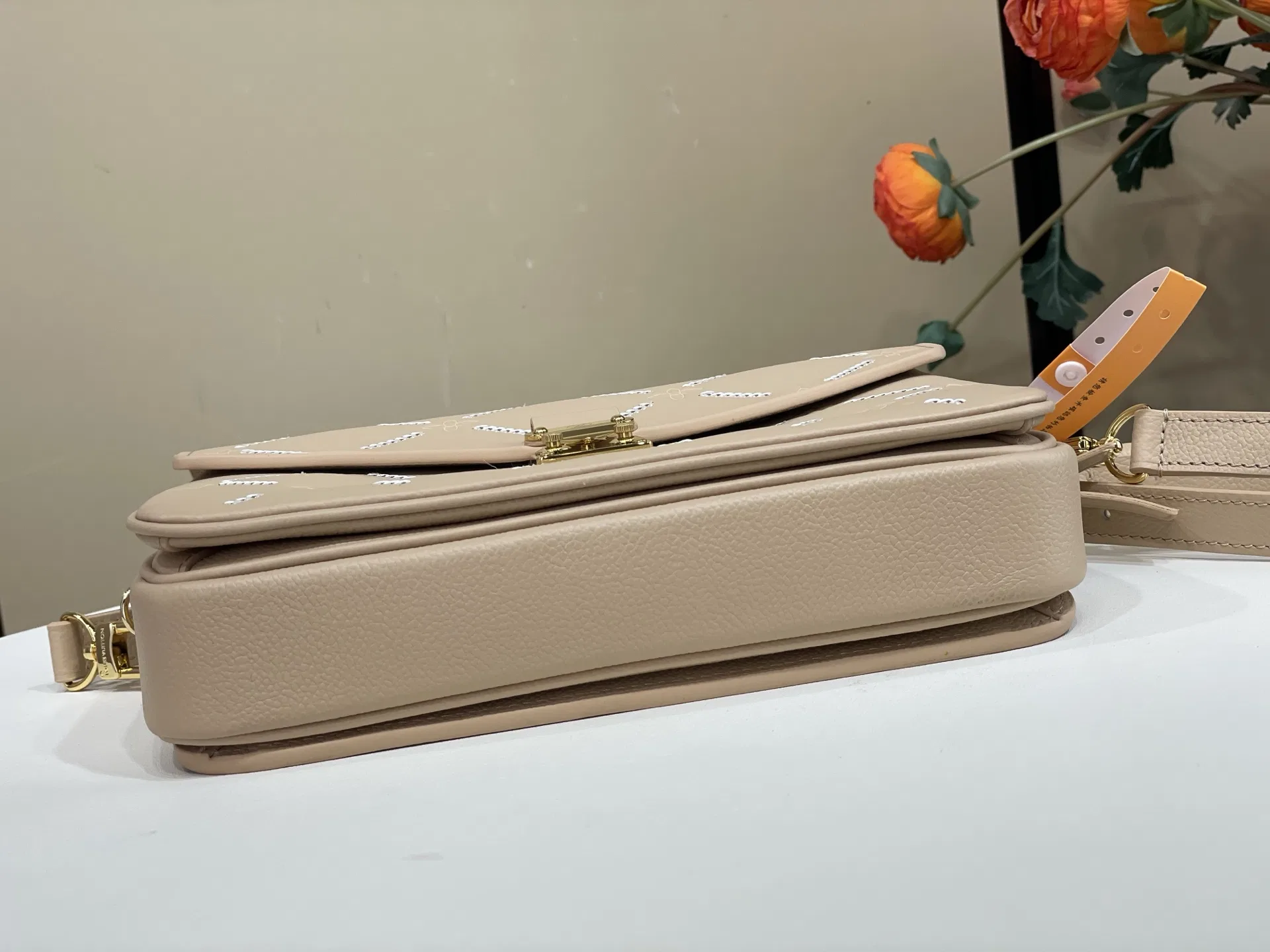 LV 27FW VCICDVH 026 토트백 4