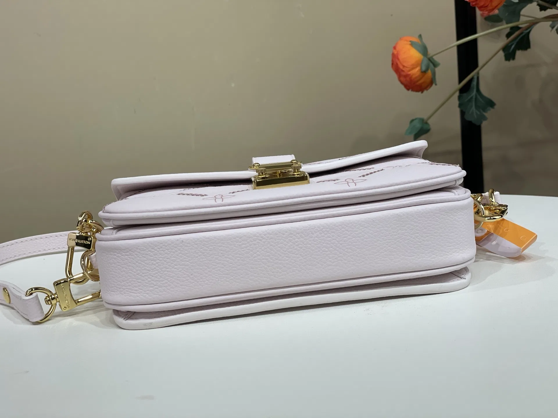 LV 27FW VCICDVH 027 토트백 4