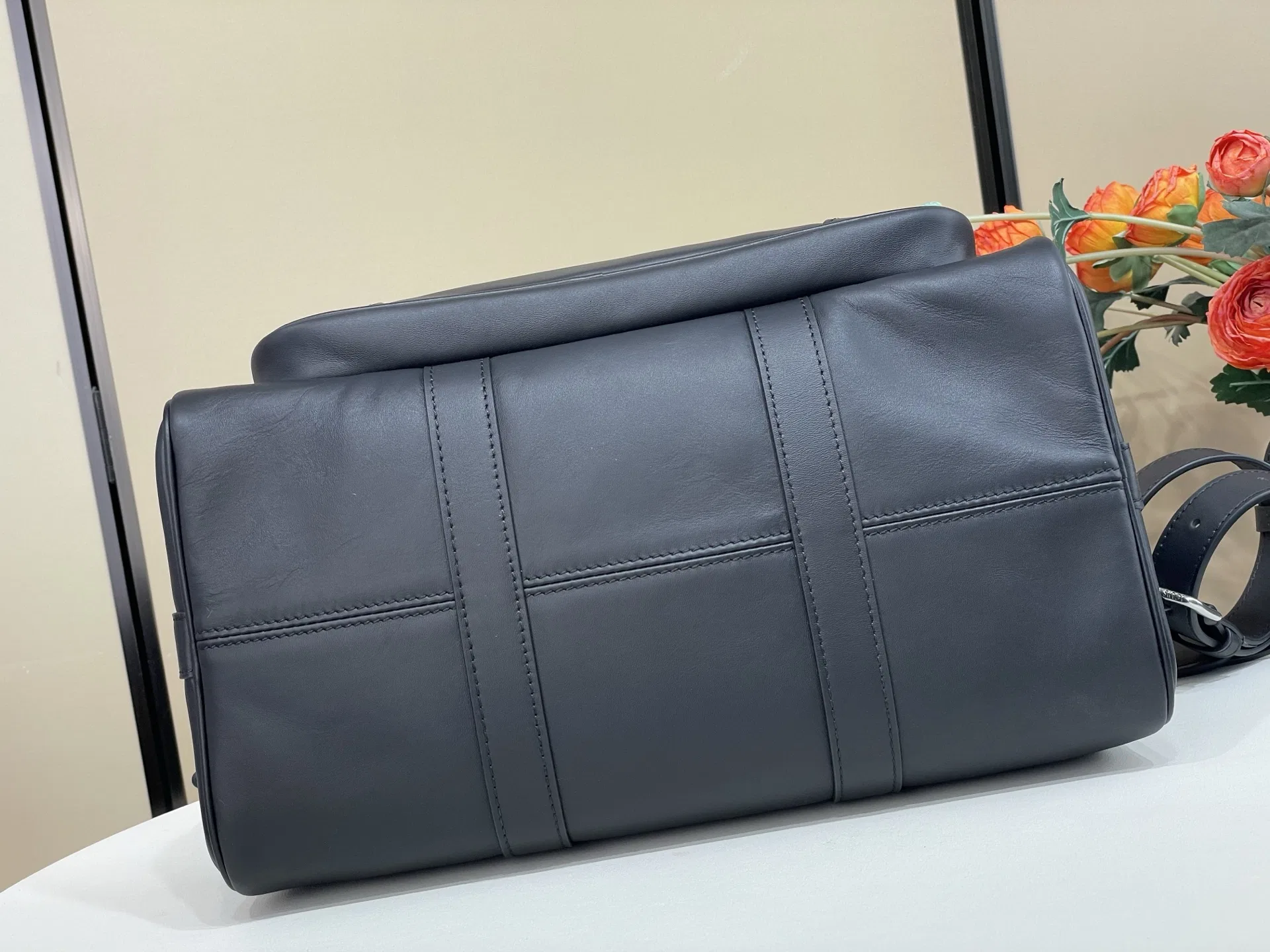 LV 27FW VCICDVH 030 토트백 4