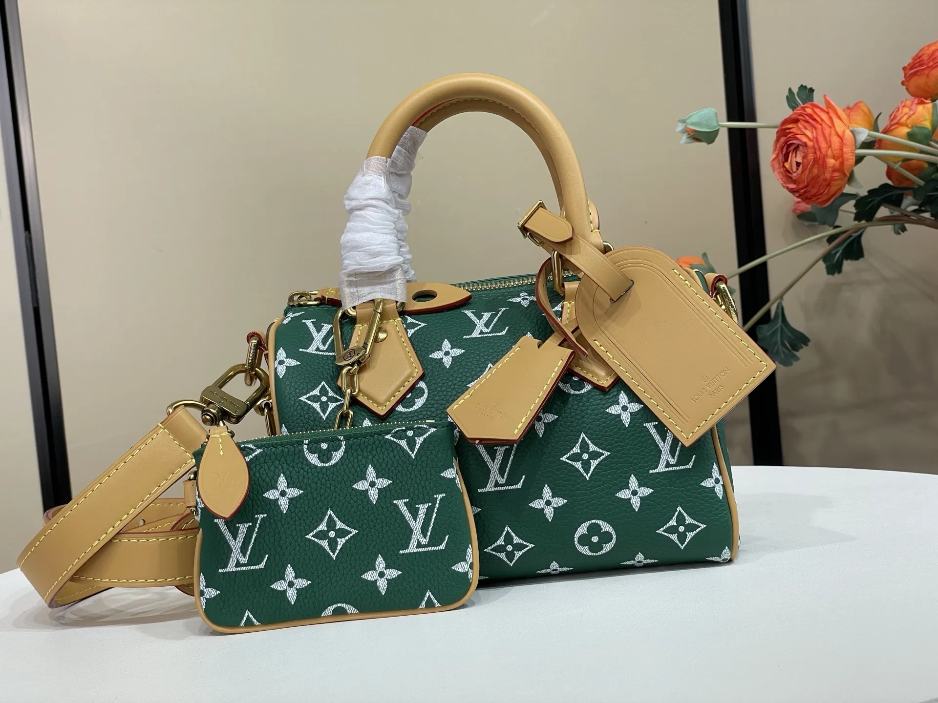 LV 27FW VCICDVH 031 토트백