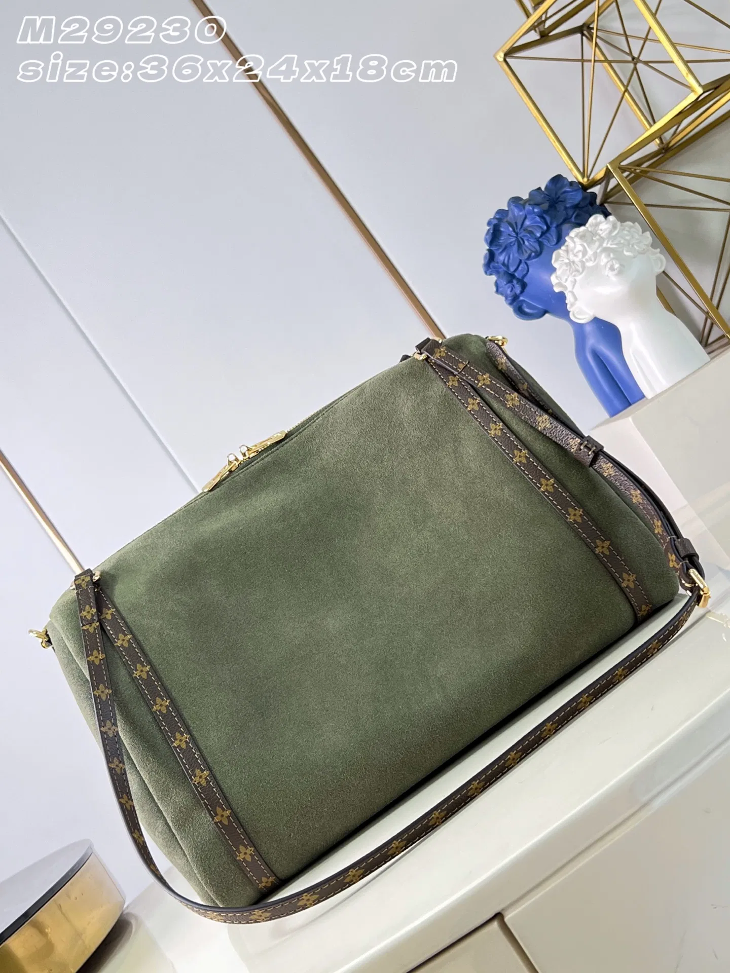 LV 27FW VCICDVH 037 크로스백 4