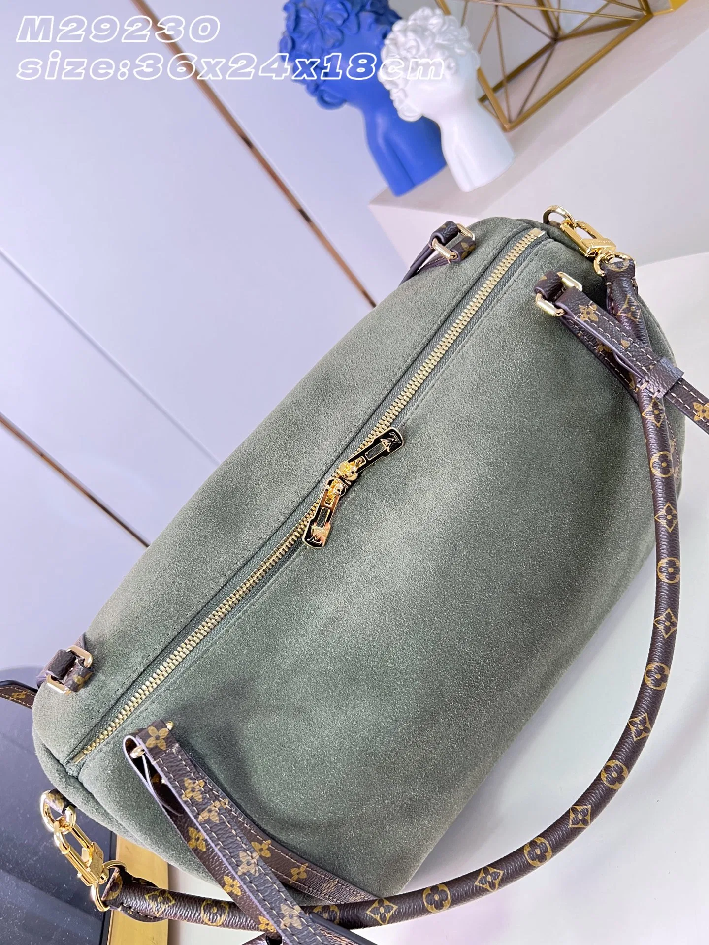 LV 27FW VCICDVH 037 크로스백 6
