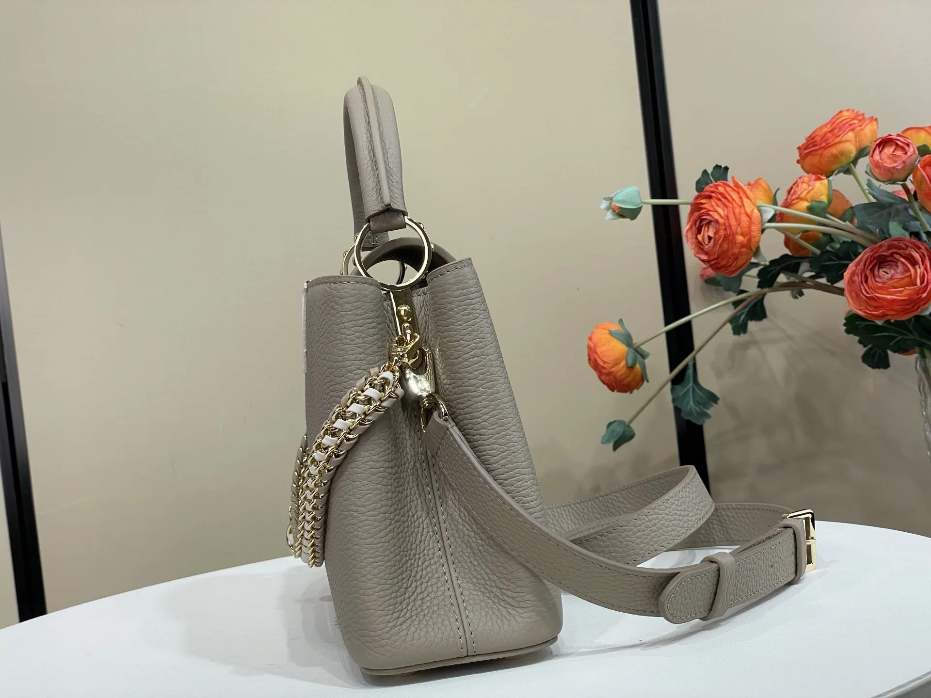 LV 27FW VCICDVH 040 토트백 3