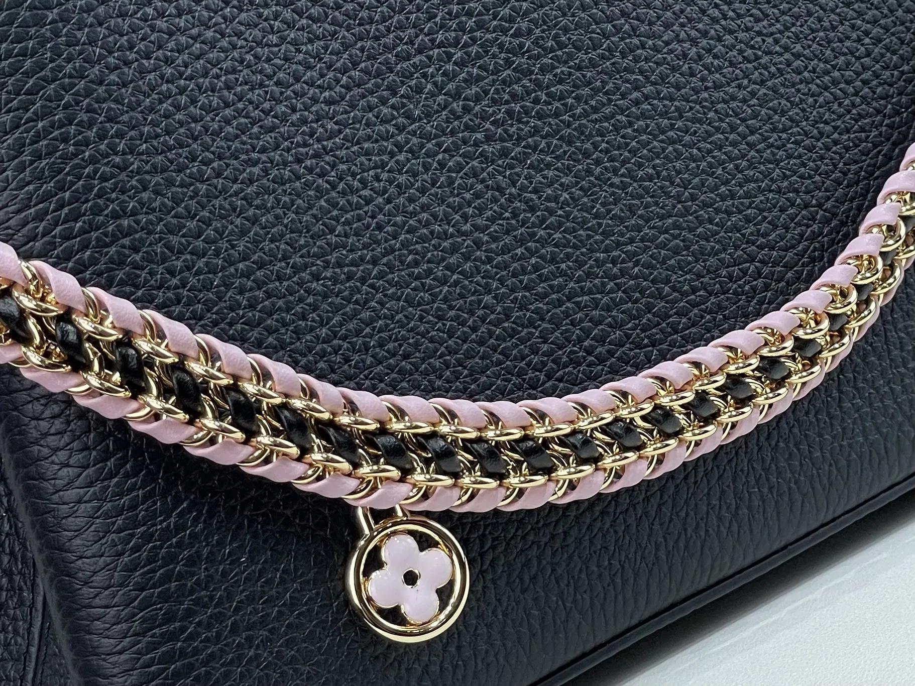 LV 27FW VCICDVH 041 토트백 5