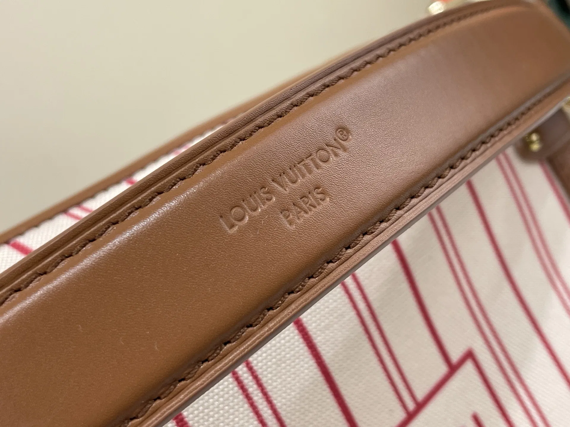LV 27FW VCICDVH 045 숄더백 6
