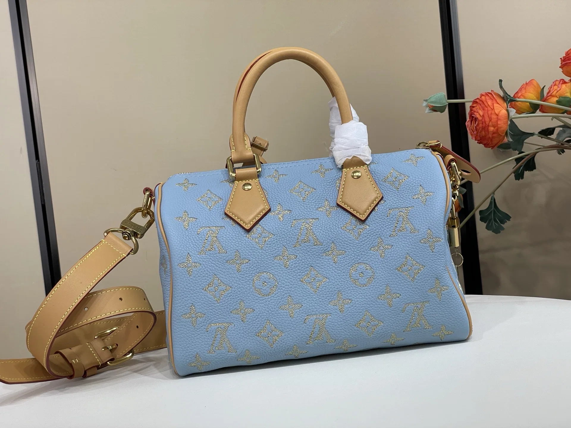 LV 27FW VCICDVH 050 토트백 3
