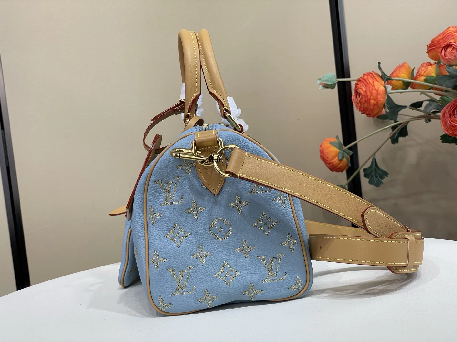 LV 27FW VCICDVH 050 토트백 4