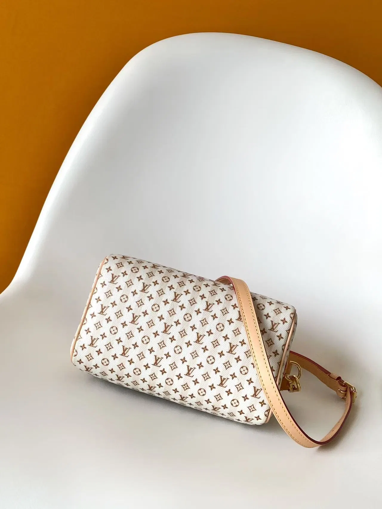 LV 27FW VCICDVH 055 토트백 4