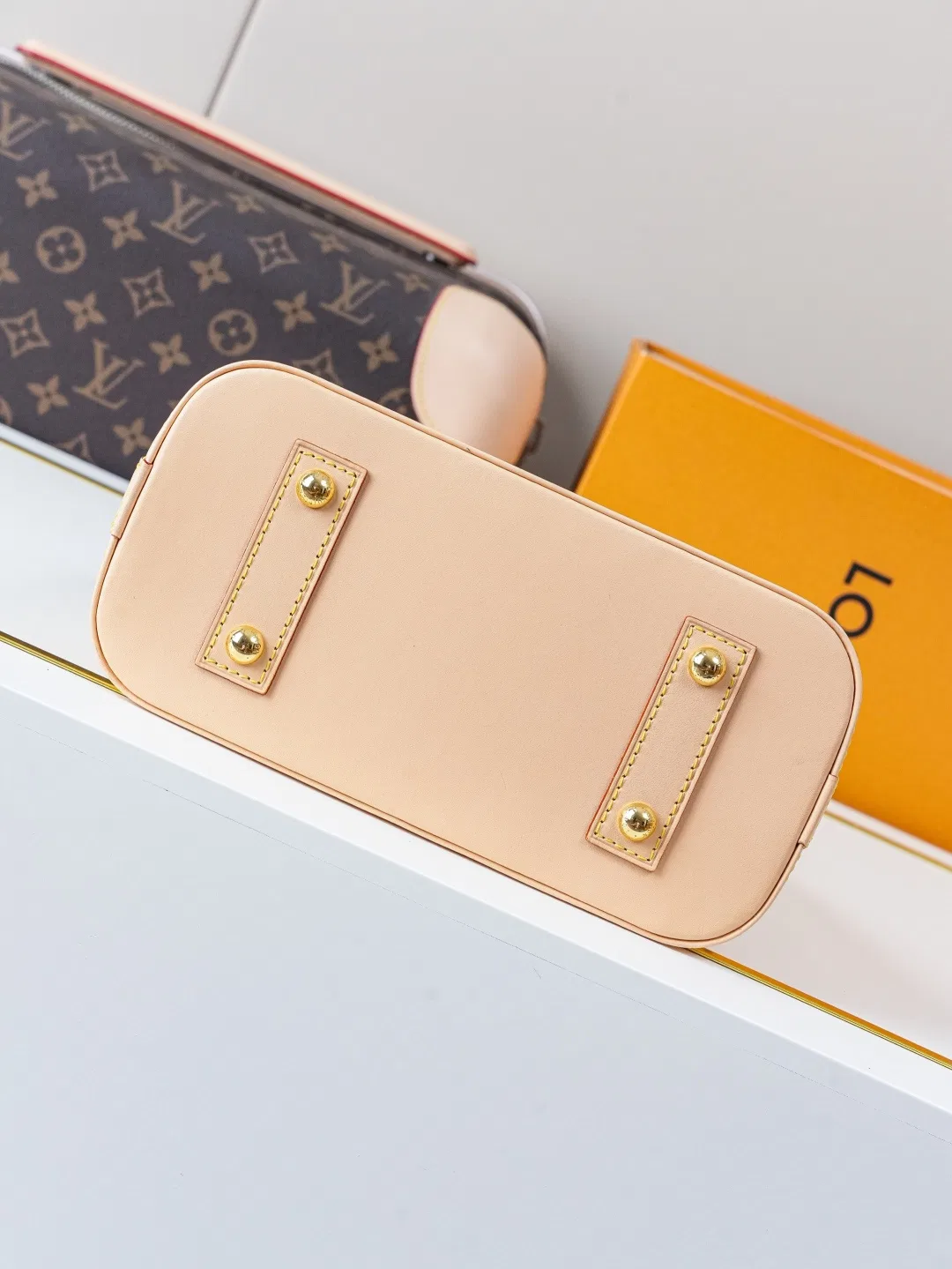 LV 27FW VCICDVH 058 토트백 5