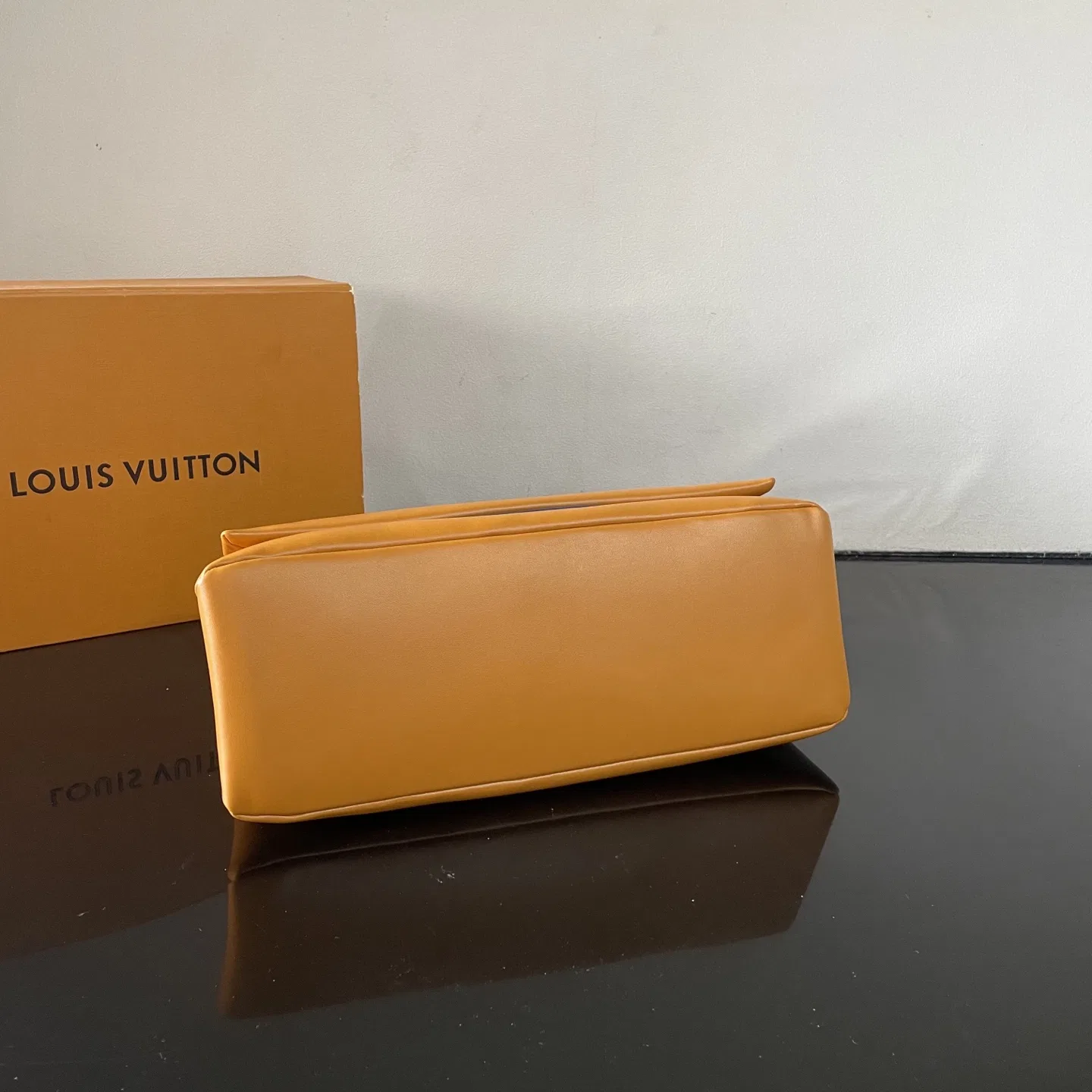 LV 27FW WBOJRAP 069 크로스백 4
