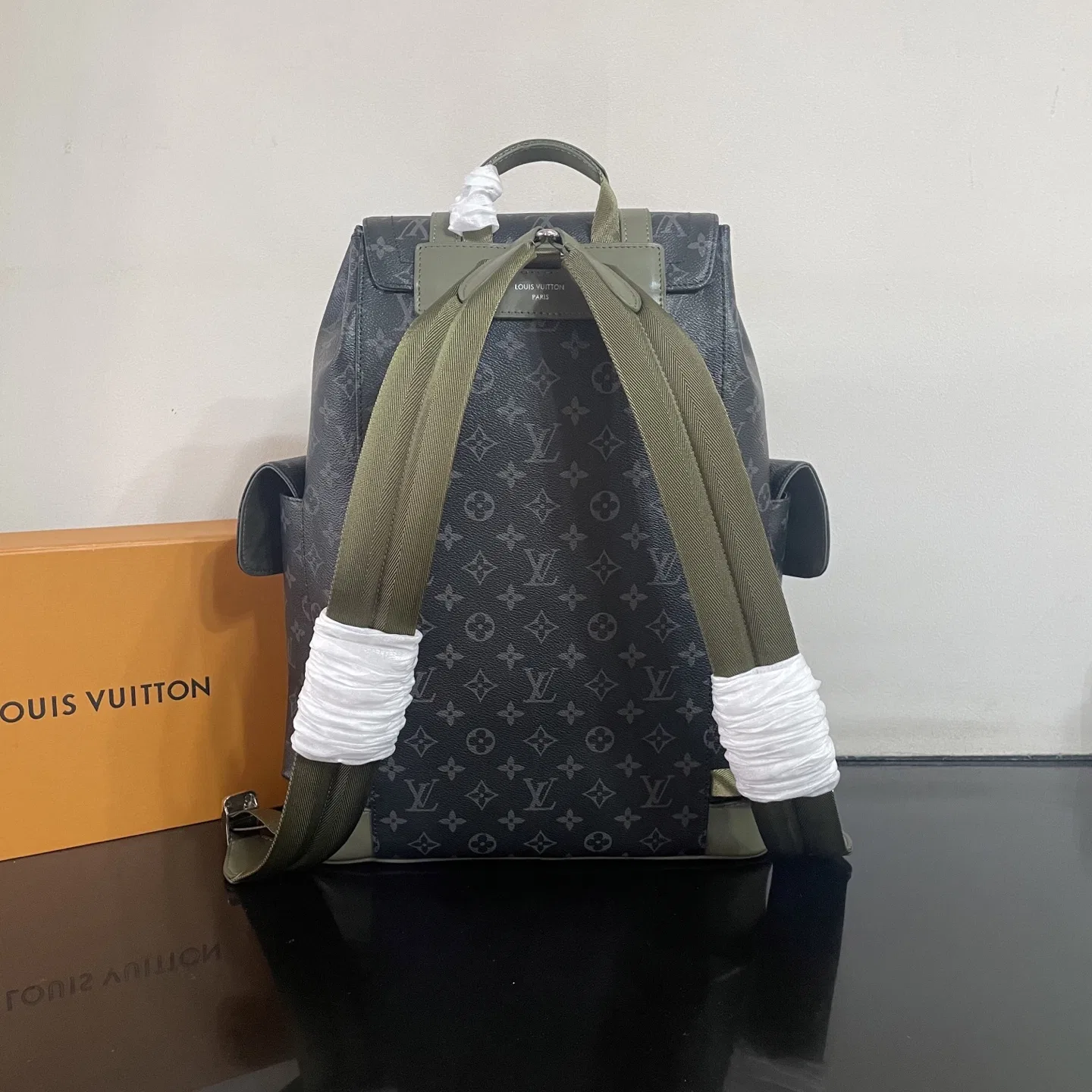 LV 27FW WBOJRAP 072 백팩 3