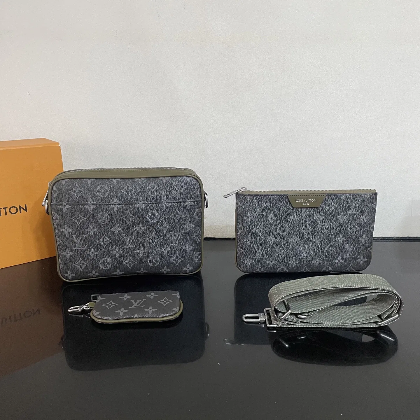 LV 27FW WBOJRAP 073 크로스백 3