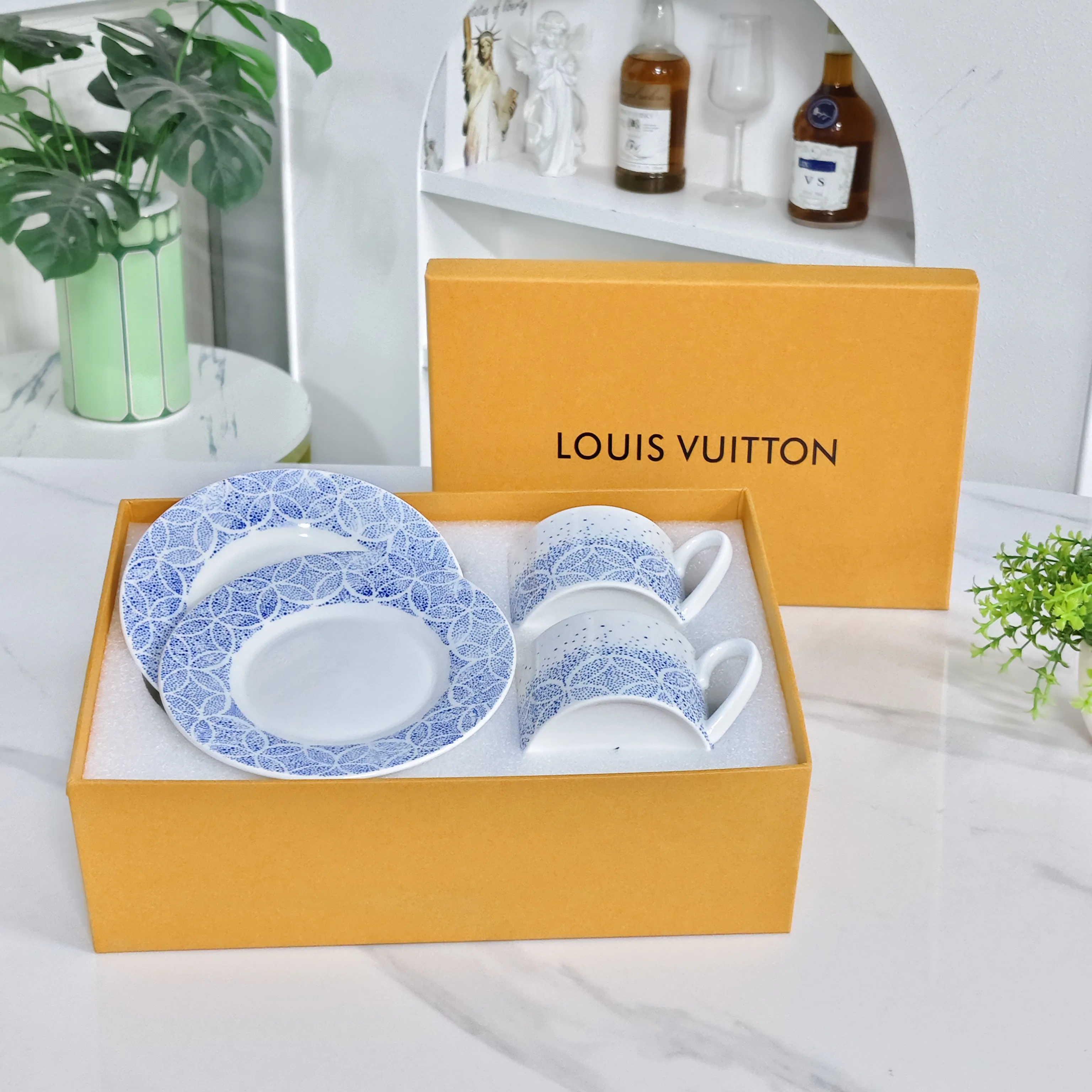 LV 27FW XEHAOGK 011 찻잔세트