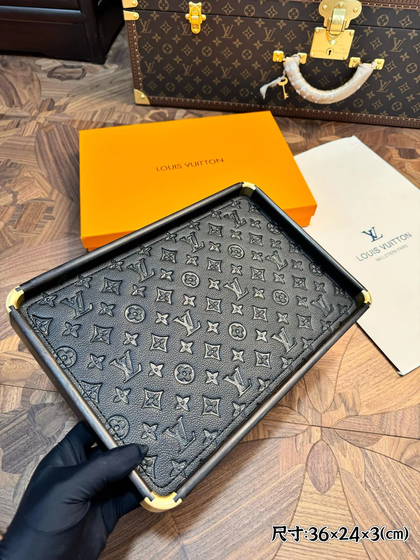 LV 27FW XHWLRED 001 트레이 4