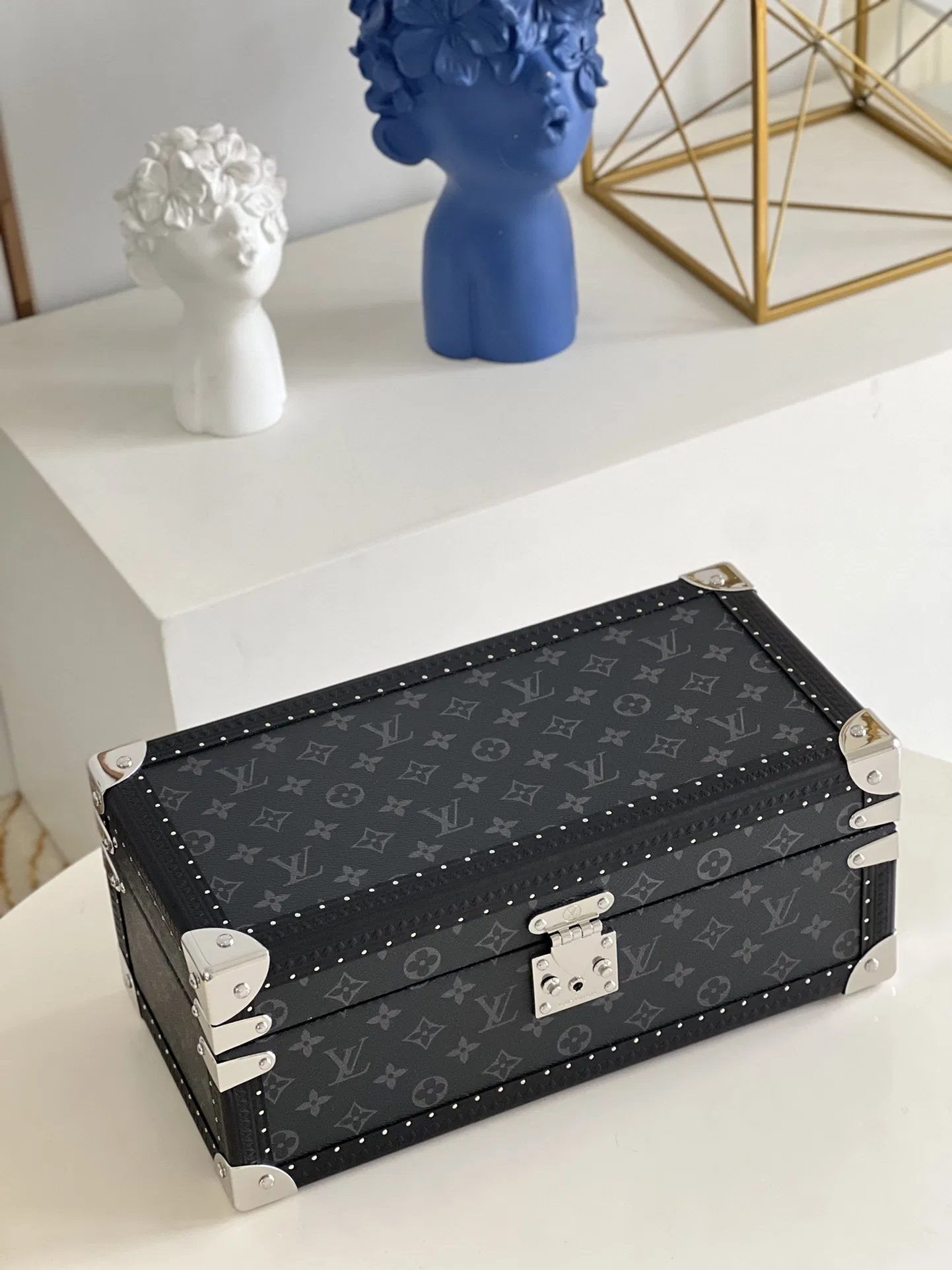 LV 27FW XHWLRED 004 악세사리보관함 5