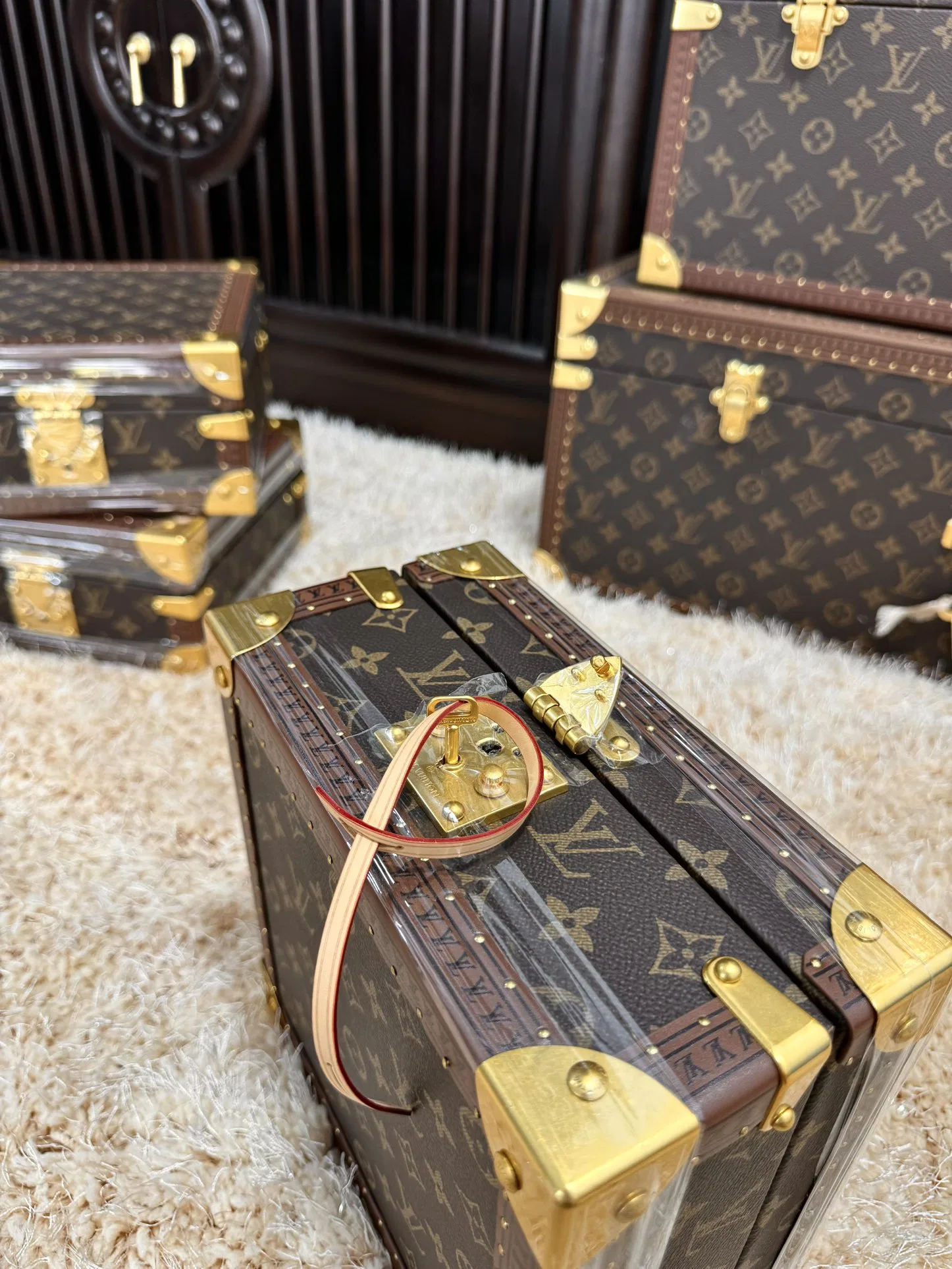 LV 27FW XHWLRED 007 악세사리보관함 5