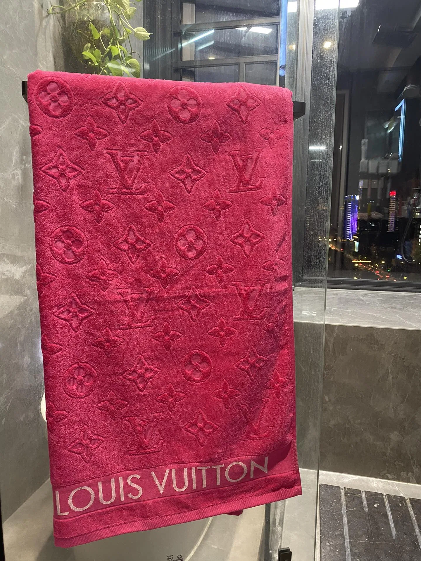 LV 27FW XHWLRED 015 타올 4
