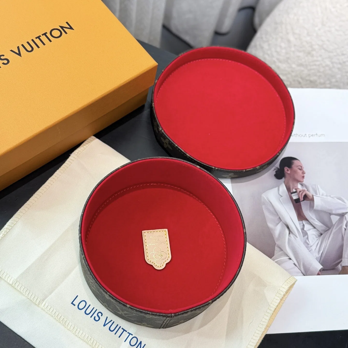 LV 27FW XHWLRED 026 상자 5