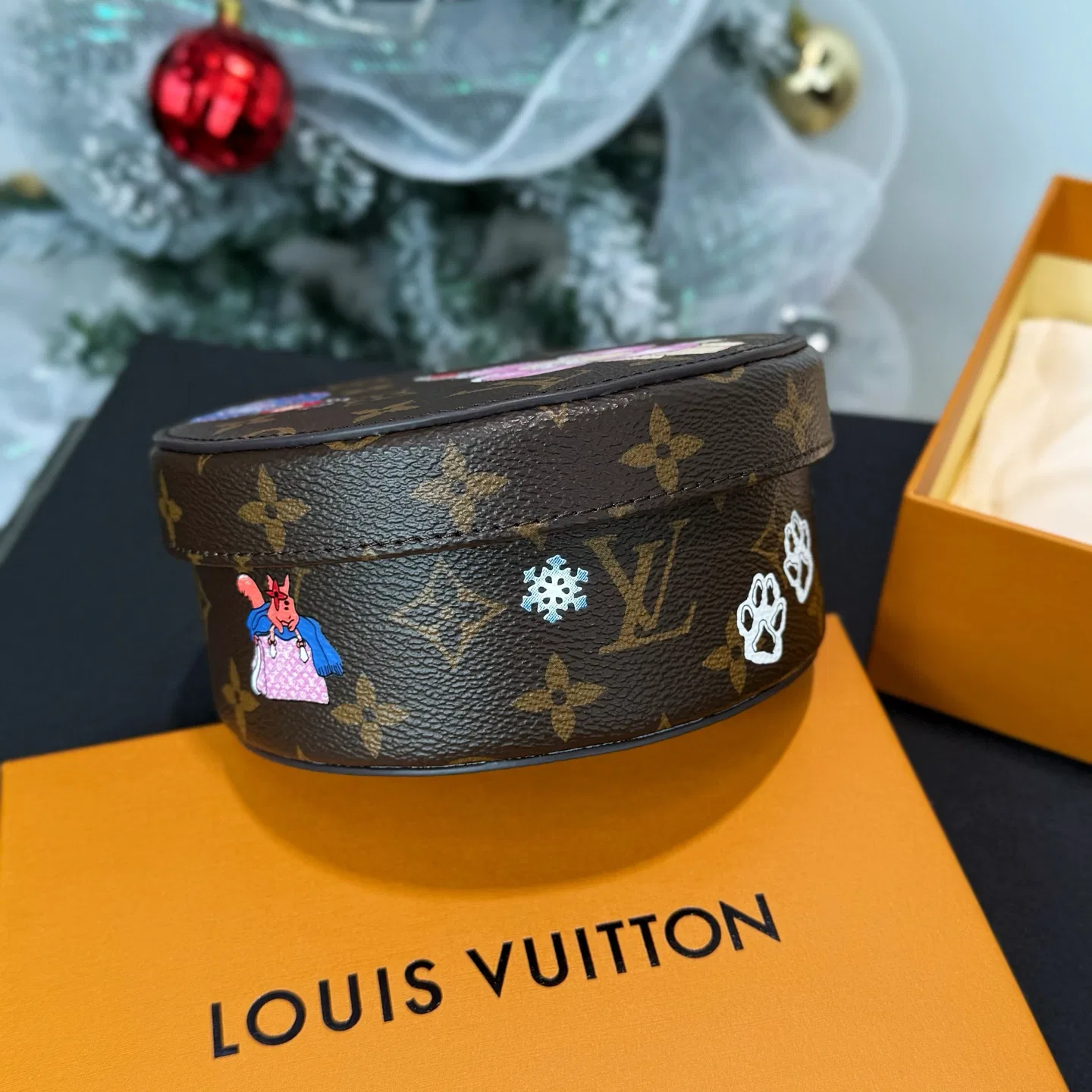 LV 27FW XHWLRED 027 상자 6