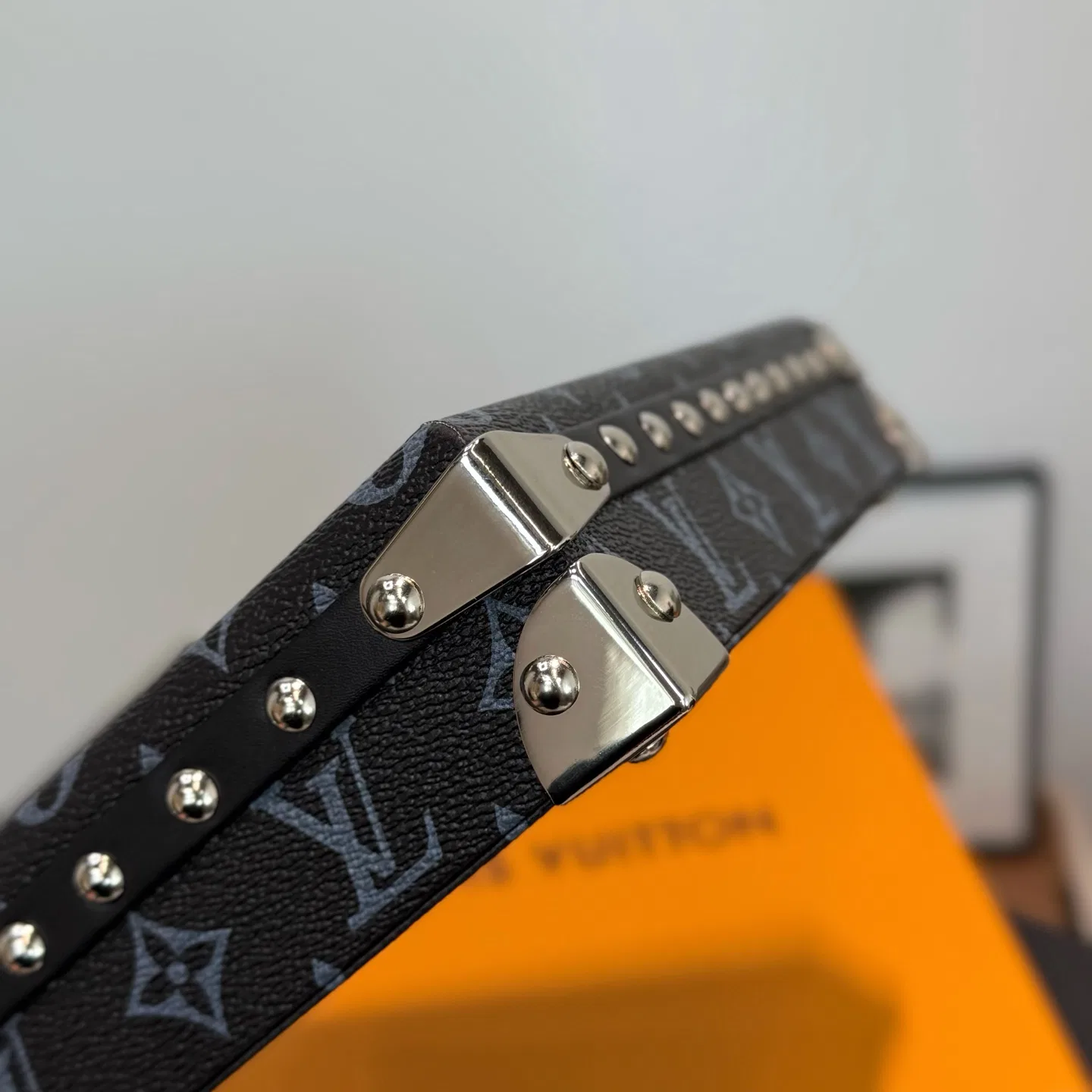 LV 27FW XHWLRED 029 트레이 5