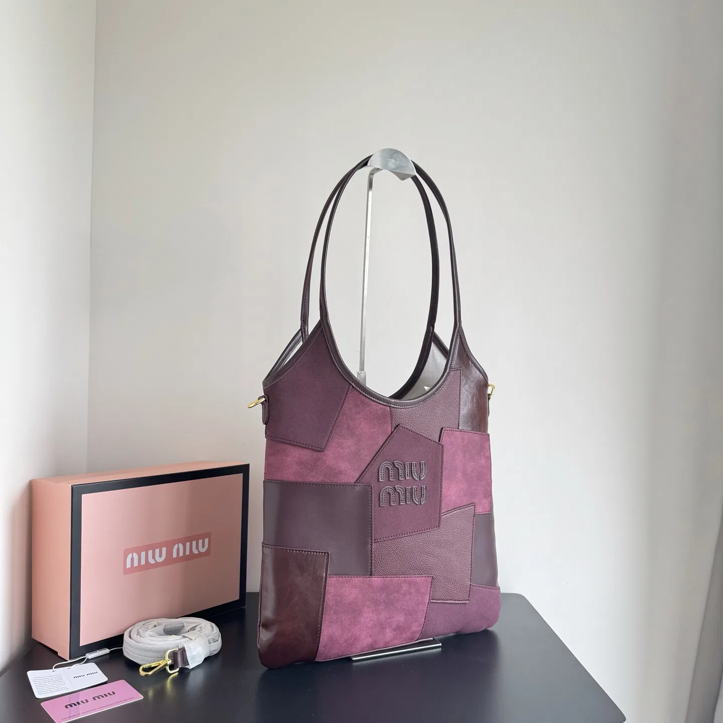 MIU 27FW DJHWJSS 003 버킷백 3