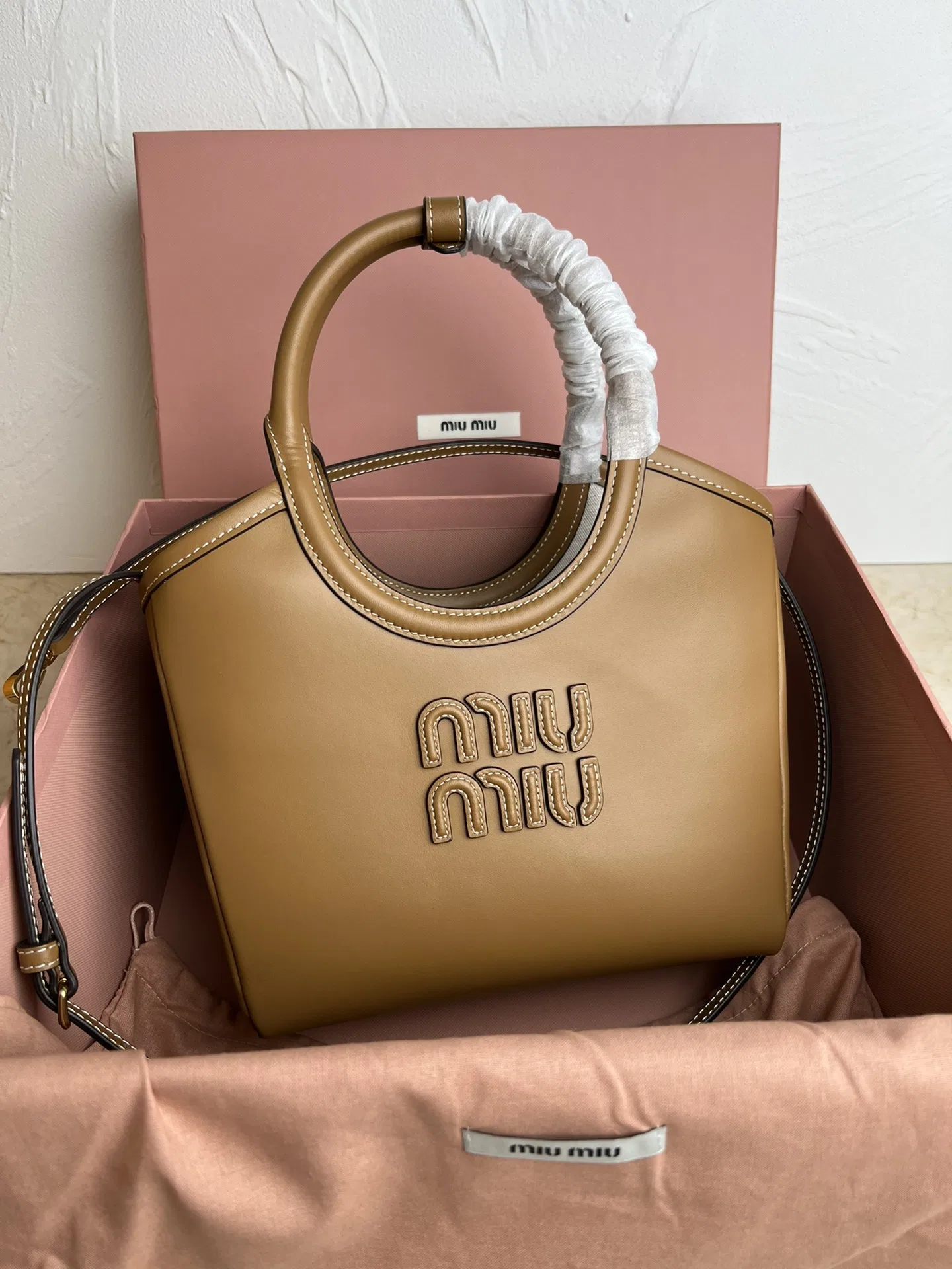 MIU 27FW DJHWJSS 005 토트백