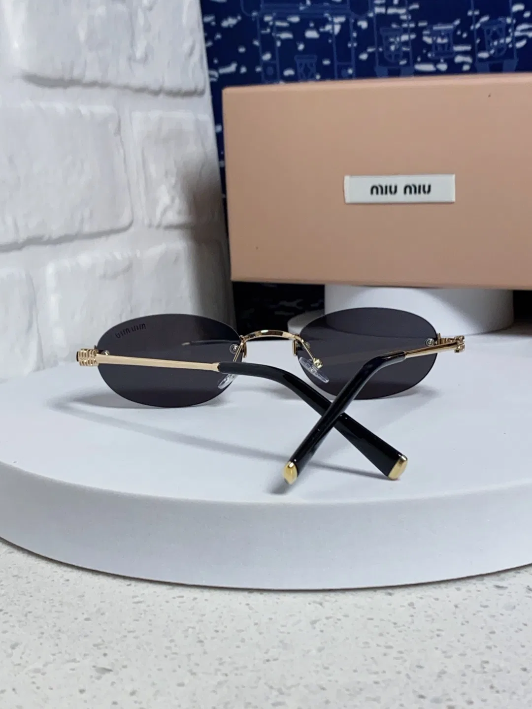 MIU 27FW EAVRMNO 001 선글라스 4