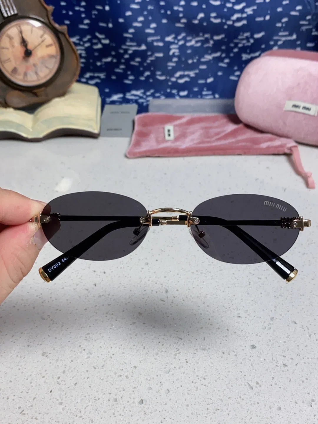 MIU 27FW EAVRMNO 001 선글라스 5