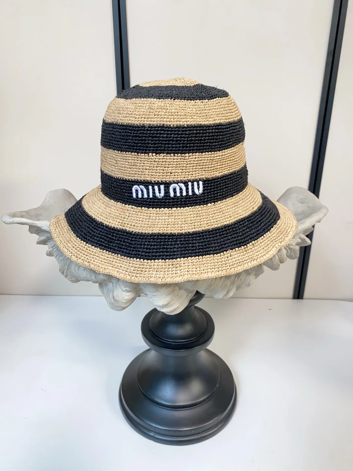 MIU 27FW KKBSXQZ 001 버킷햇 3