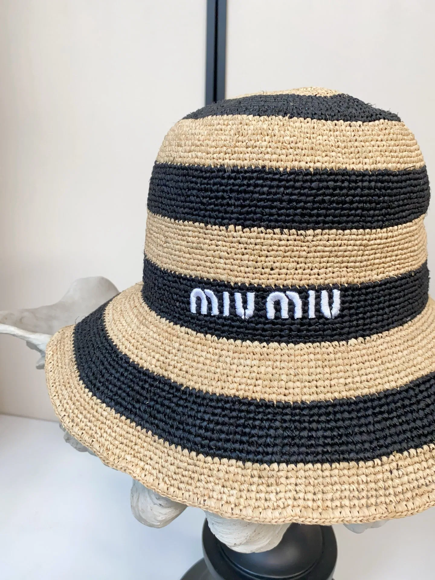 MIU 27FW KKBSXQZ 001 버킷햇 4