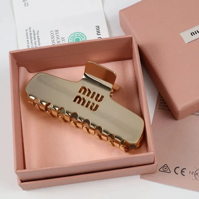 MIU 27FW RSHPGVI 009 헤어핀 5