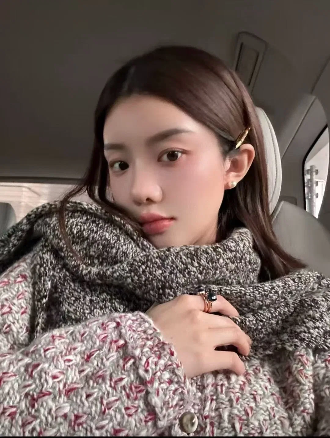 MIU 27FW RSHPGVI 010 헤어핀 4