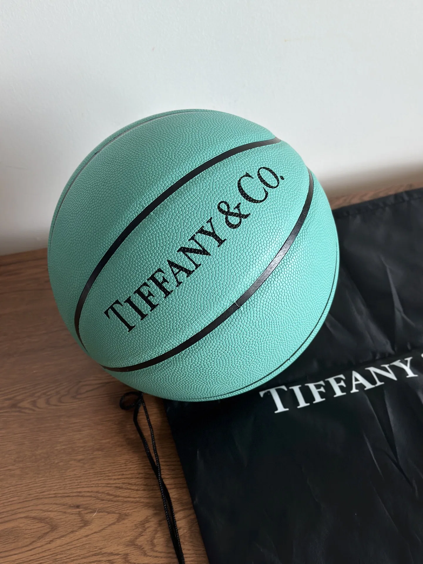 TIFFANY 27FW XDEWXWD 003 농구공 6
