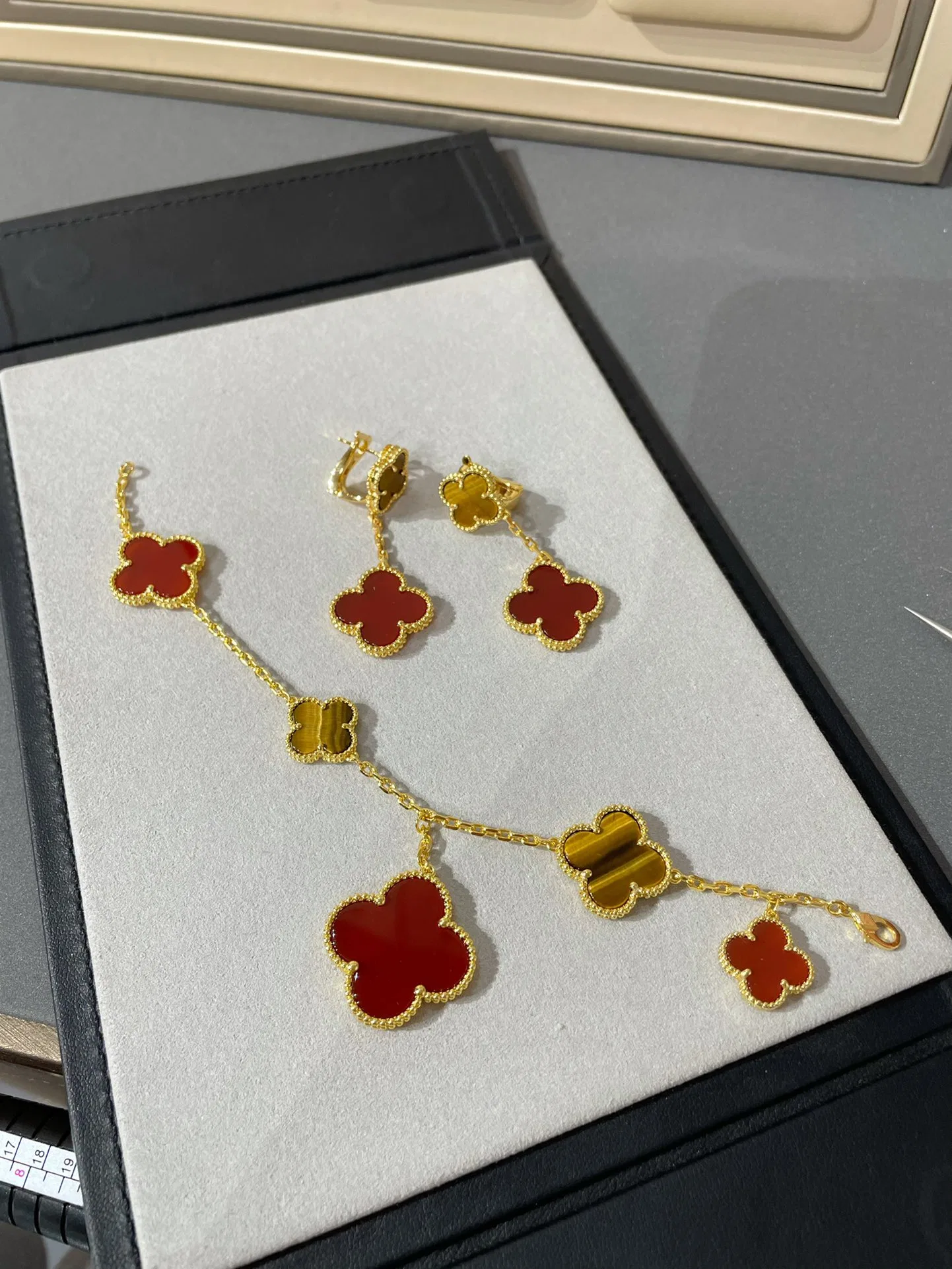 VANCLEEF 27FW AKOWINO 005 팔찌