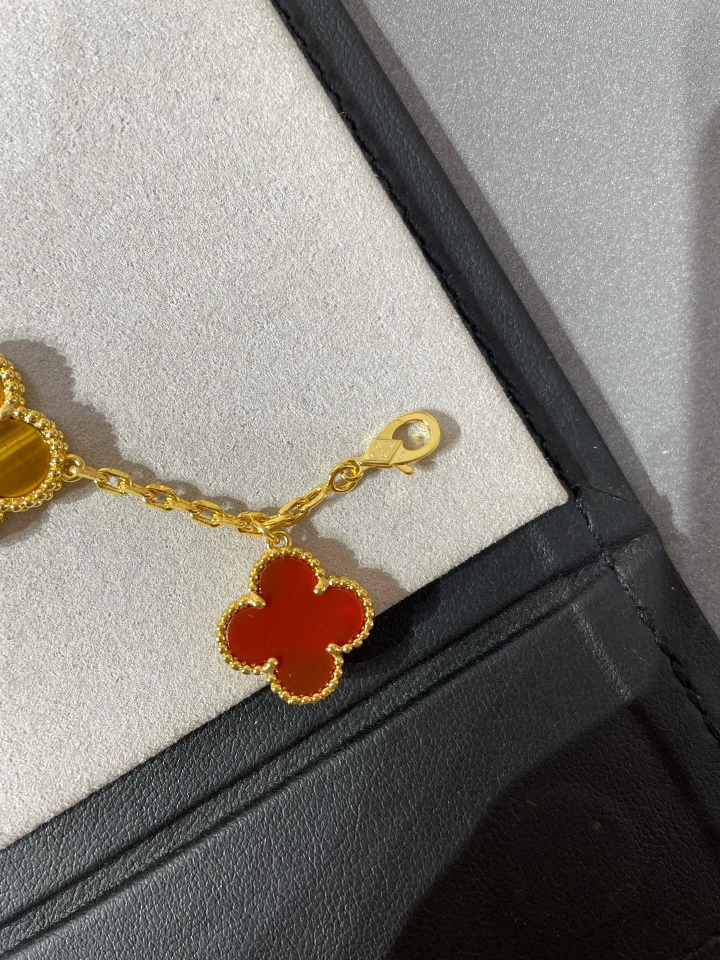 VANCLEEF 27FW AKOWINO 005 팔찌 3