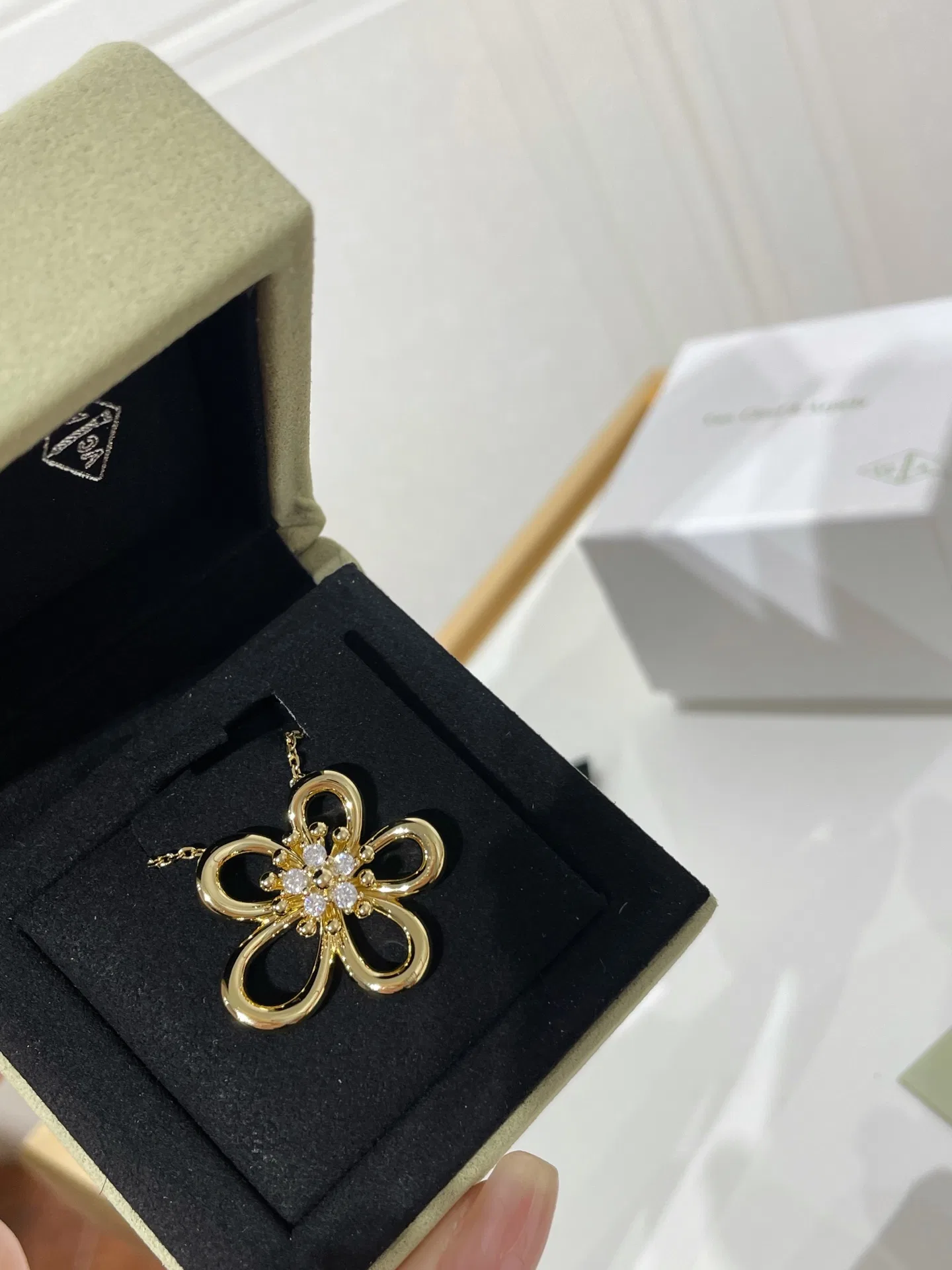 VANCLEEF 27FW AKOWINO 007 목걸이 5