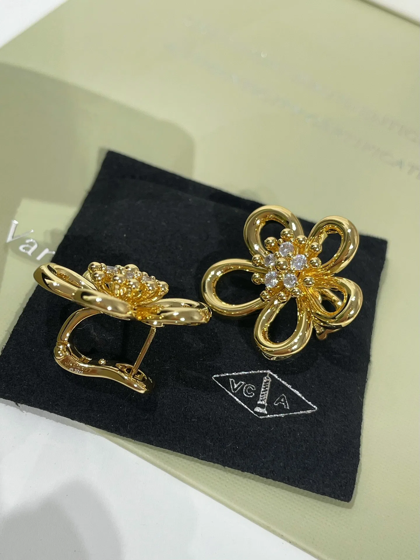 VANCLEEF 27FW AKOWINO 008 귀걸이 5