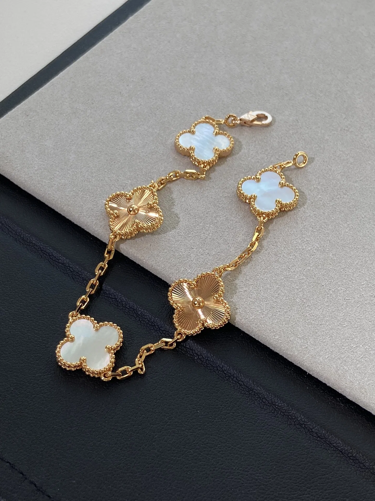 VANCLEEF 27FW LDOUGHM 001 팔찌