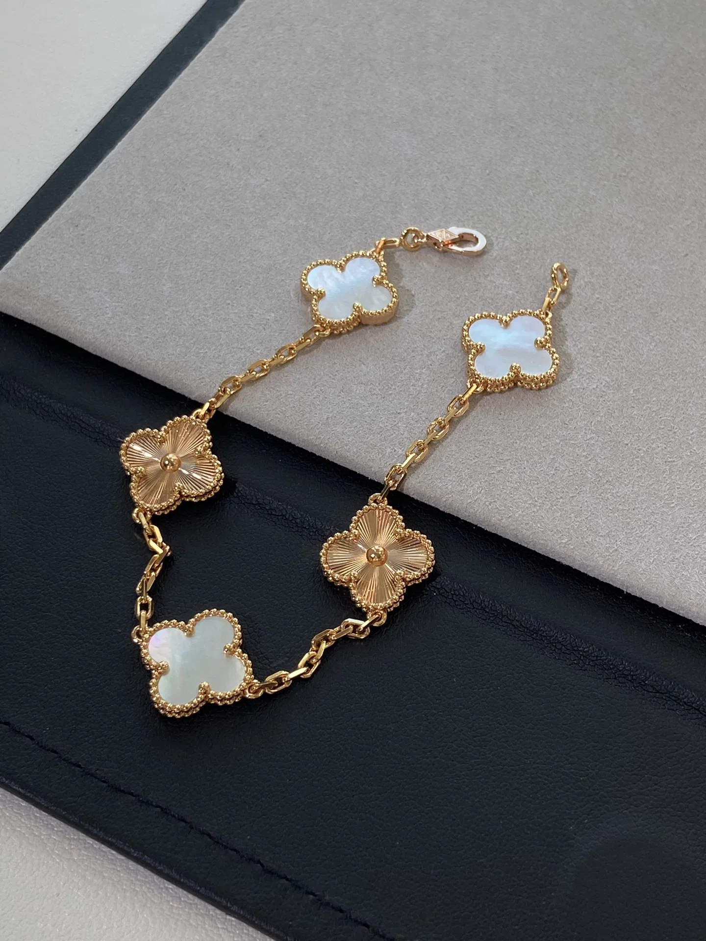 VANCLEEF 27FW LDOUGHM 001 팔찌 3