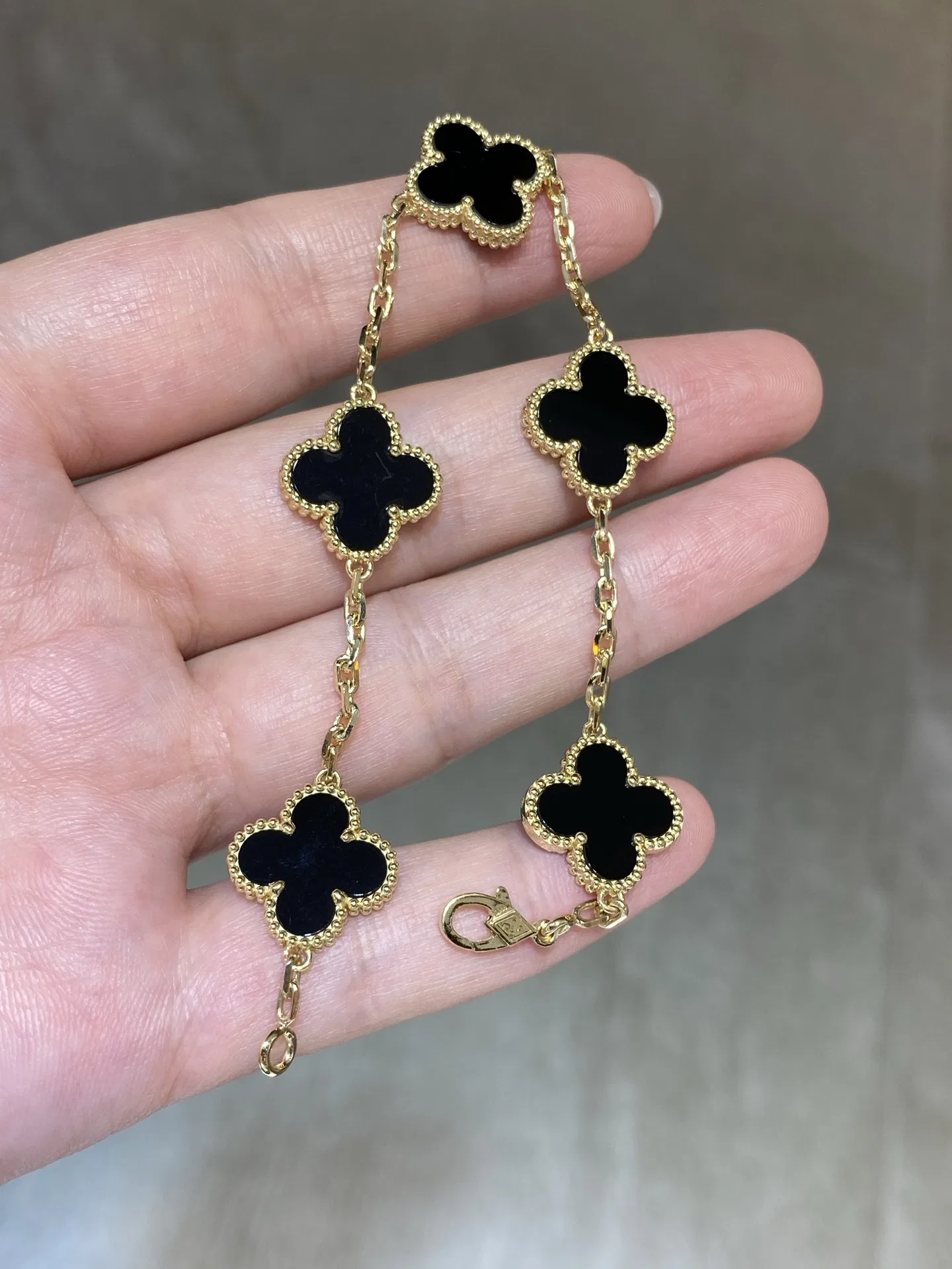 VANCLEEF 27FW LDOUGHM 011 팔찌 2