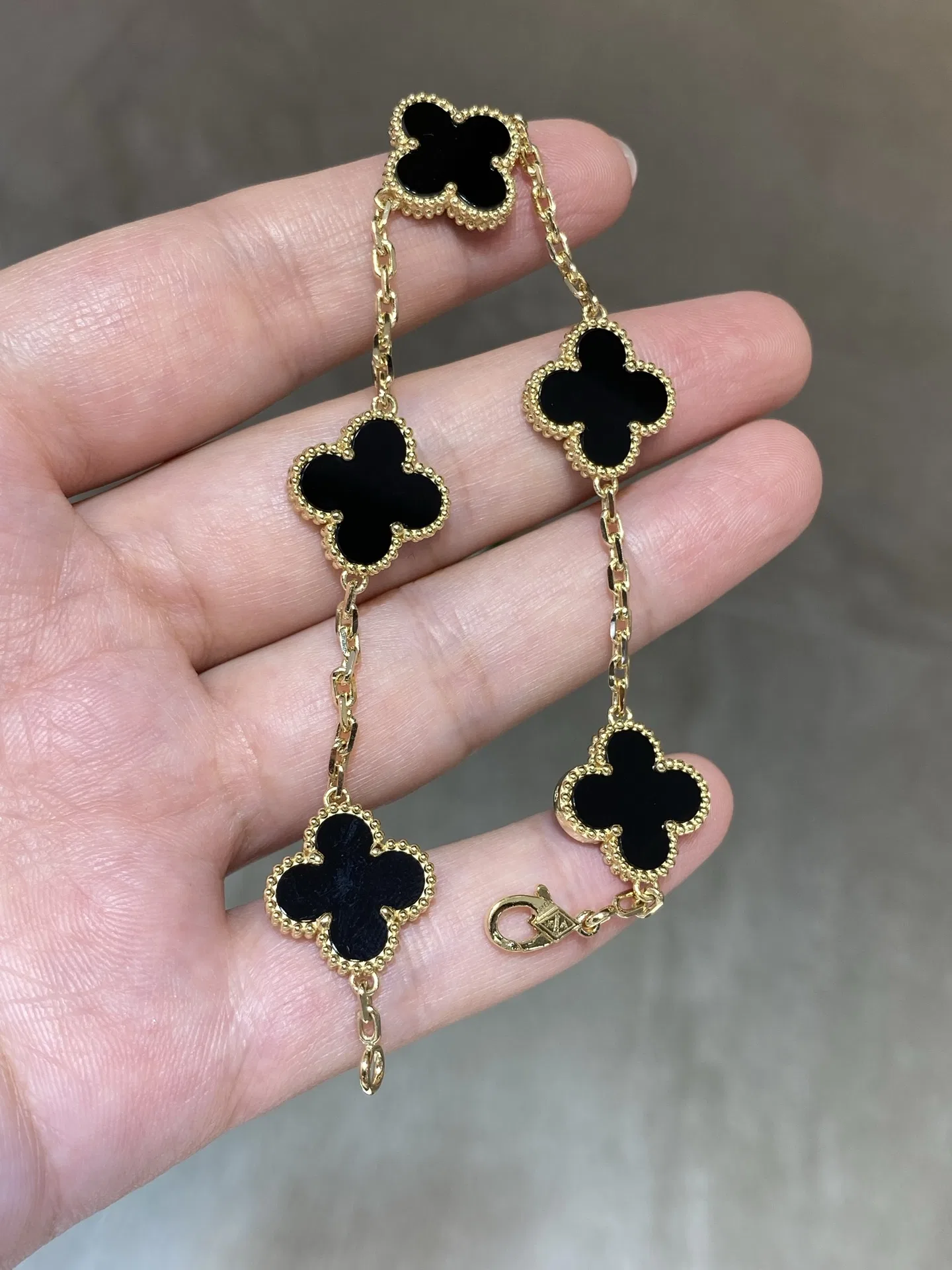 VANCLEEF 27FW LDOUGHM 011 팔찌 4