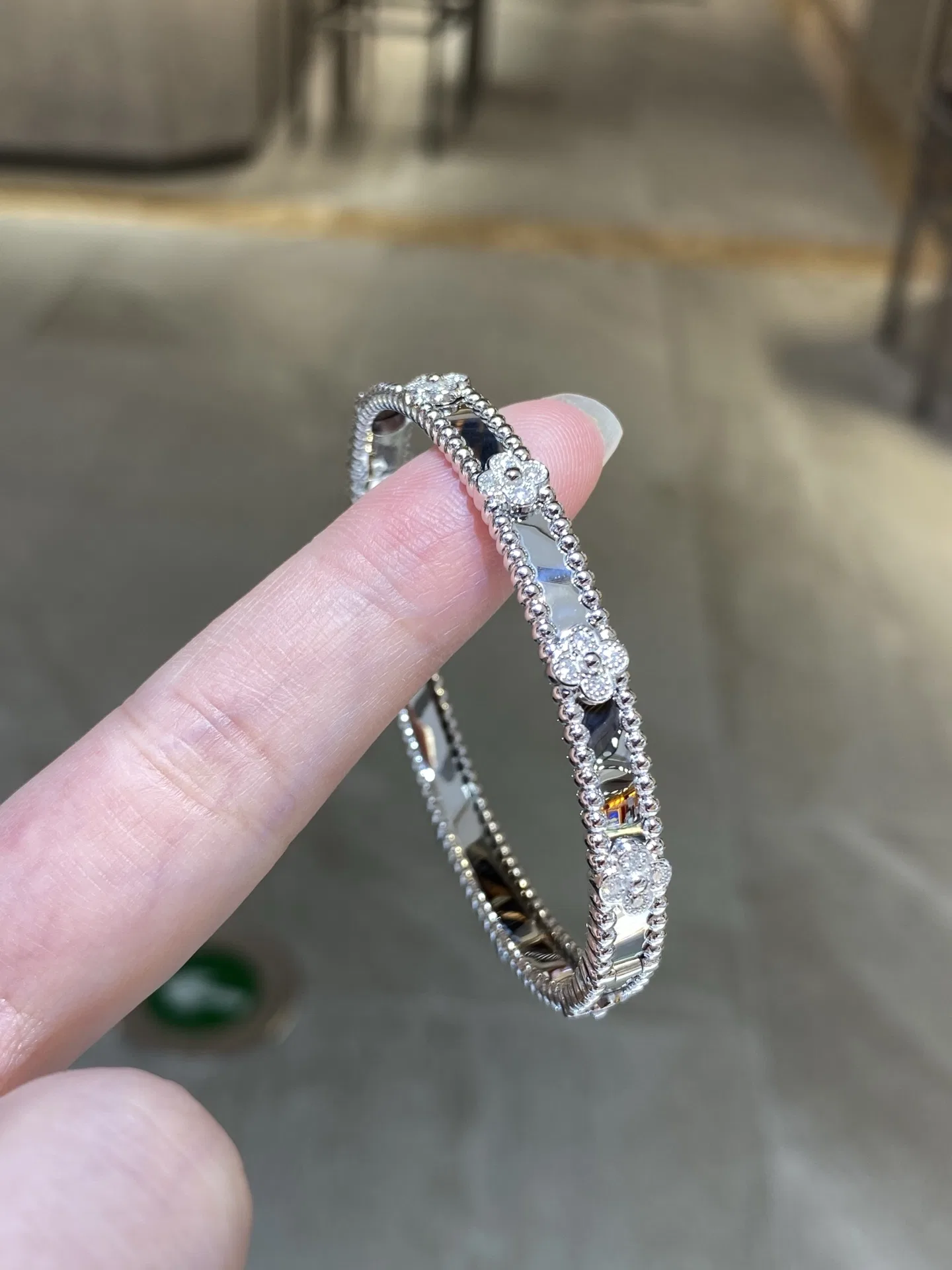 VANCLEEF 27FW LDOUGHM 017 팔찌 3