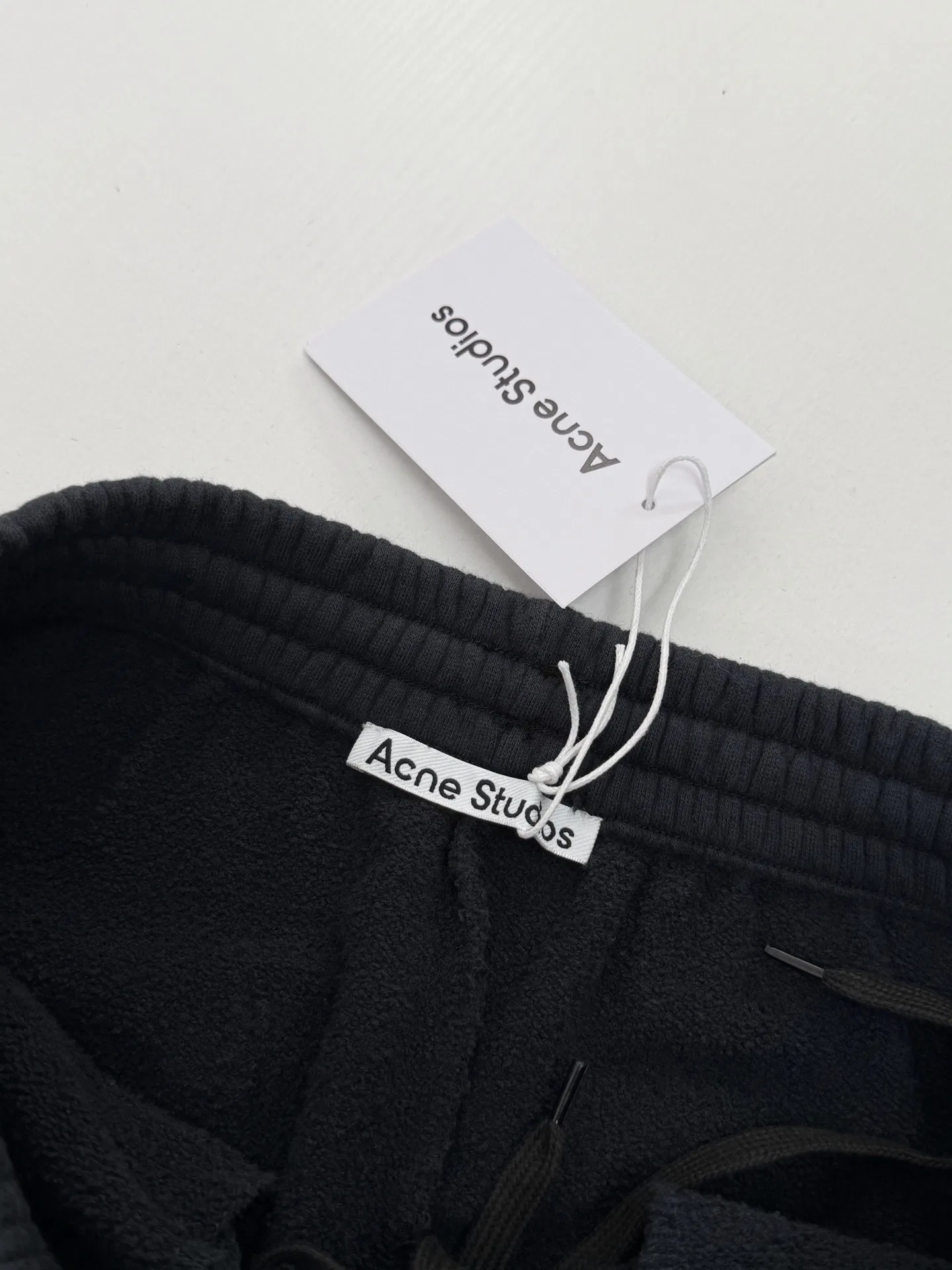 ACNE 27FW EUSEIHH 001 스웻팬츠 4