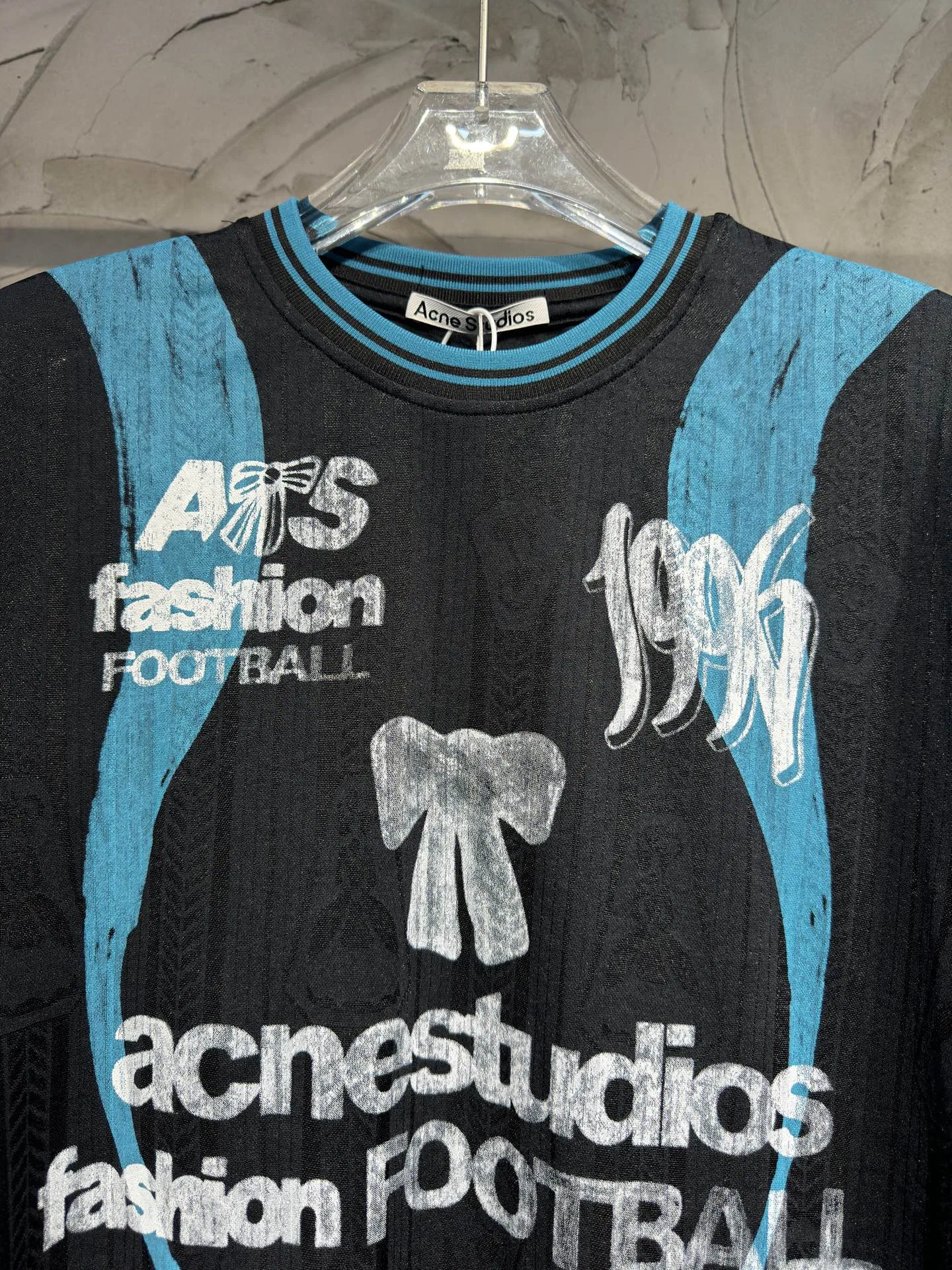 ACNE 27FW FTONGCX 003 롱슬리브 5